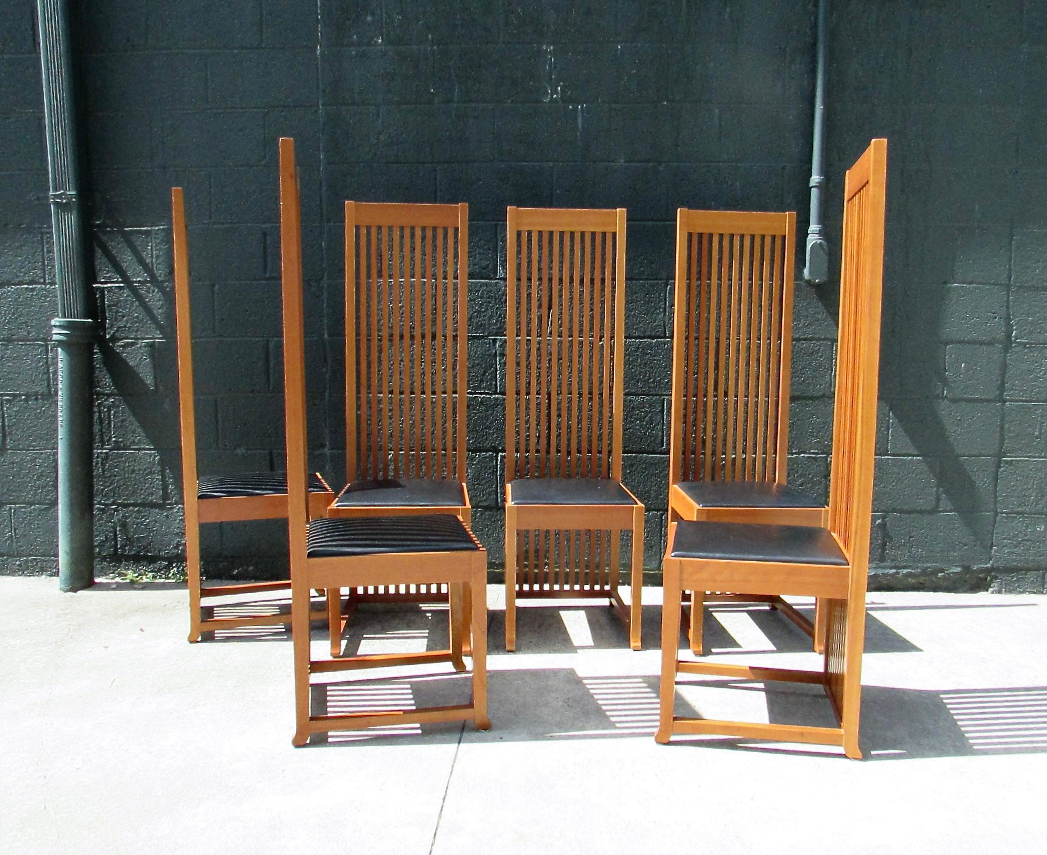 Ein Satz von sechs Frank Lloyd Wright Cassina Robie Stühlen zwei Sätze verfügbar im Angebot 10