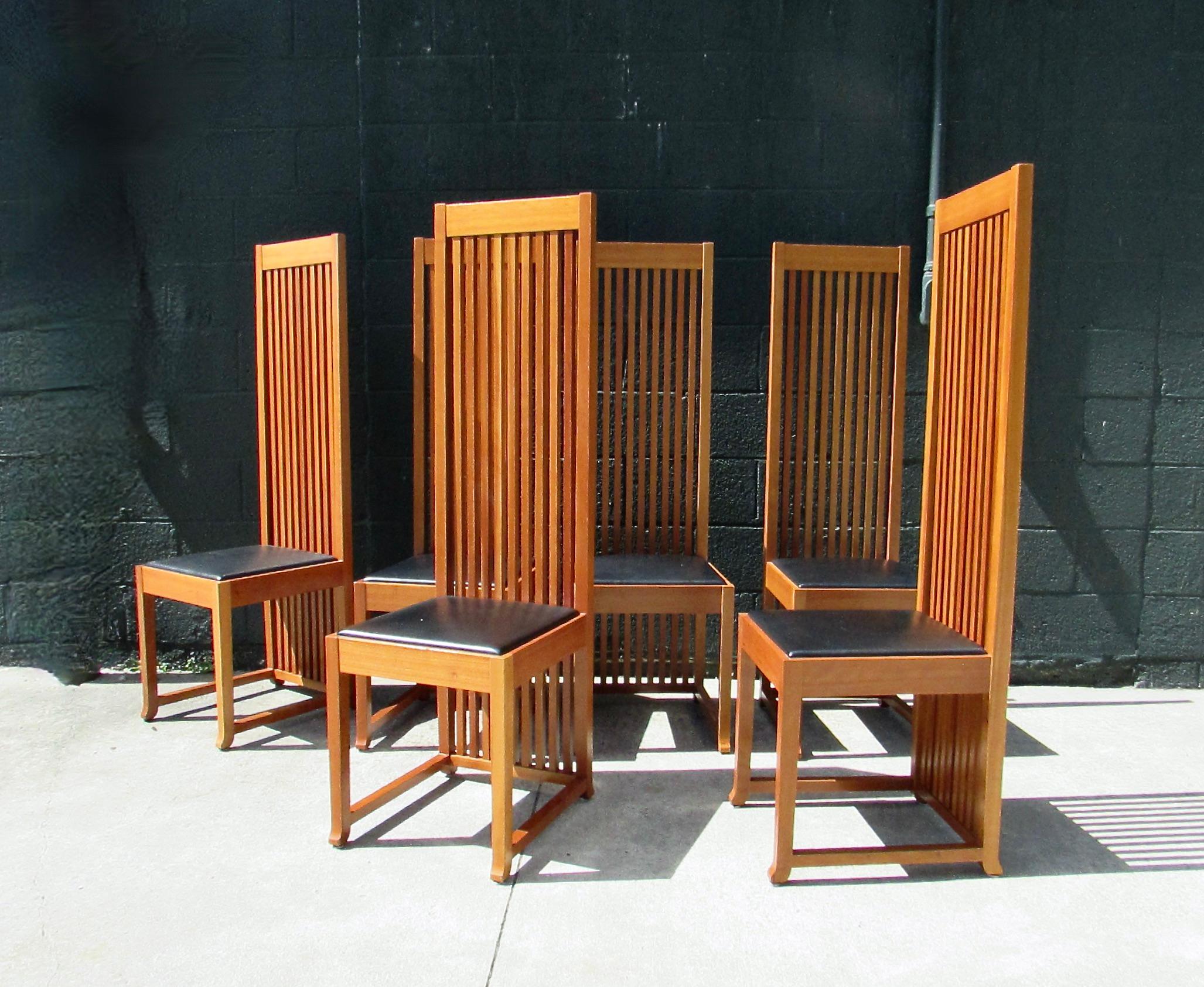 Ein Satz von sechs Frank Lloyd Wright Cassina Robie Stühlen zwei Sätze verfügbar im Angebot 11