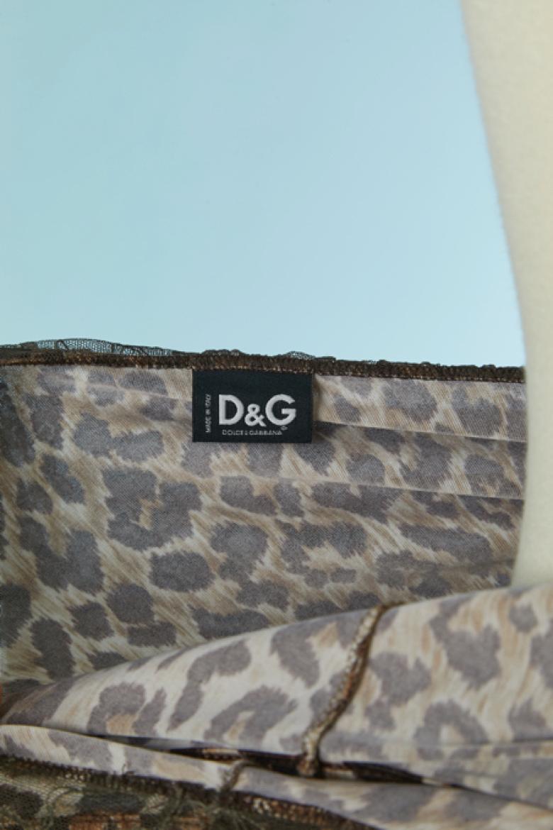 Top à une épaule avec imprimé animalier et bord en dentelle D.G. en vente 2