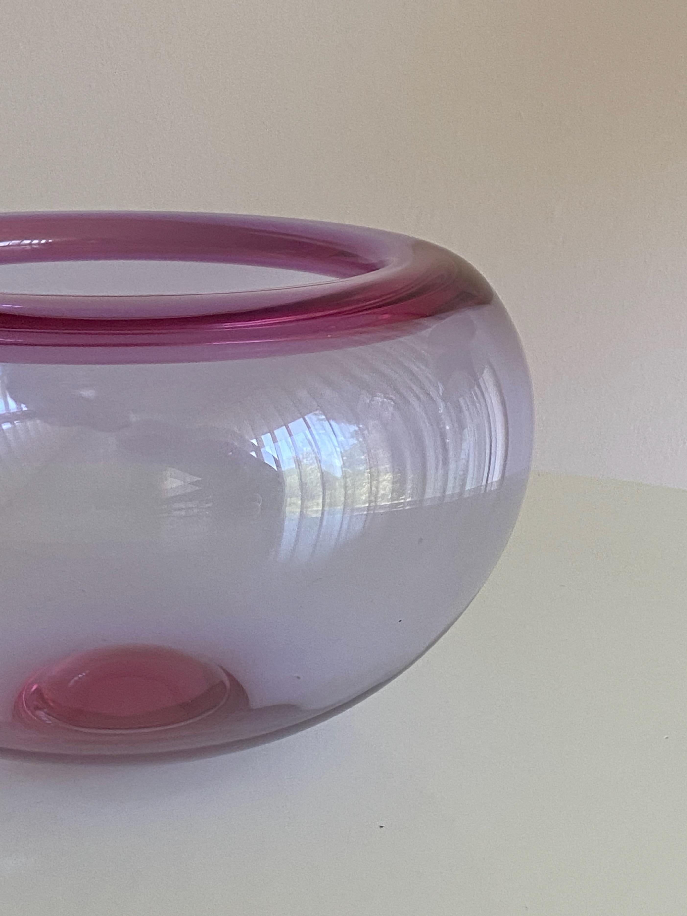 One Small Size Purple Royal Copenhagen Glass Bowl Provence by Per Lütken Dk In Good Condition For Sale In Krefeld, DE