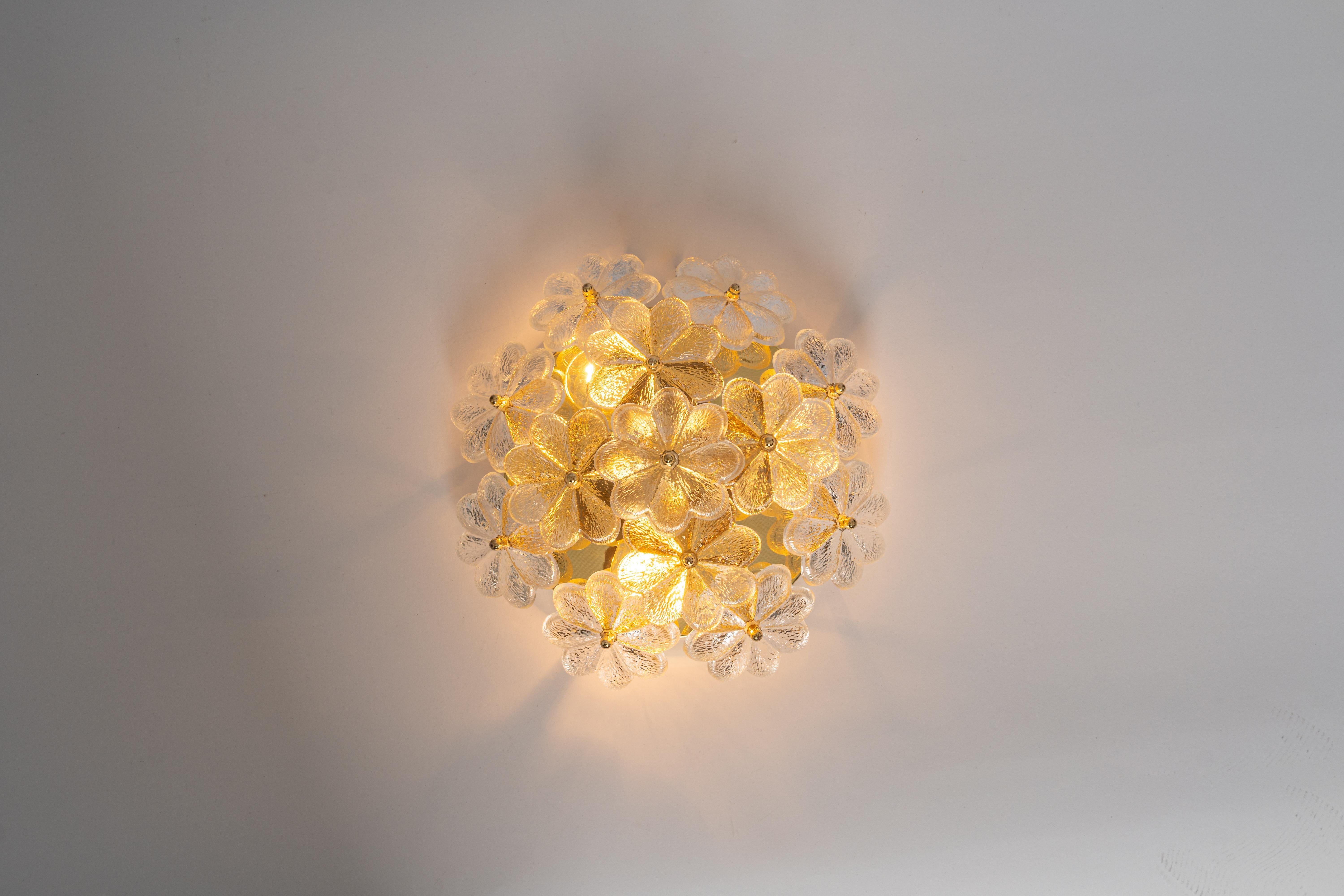 One Stunning Petite Glass Flower Wall Light by Ernst Palme, Germany, 1970s (Messing)