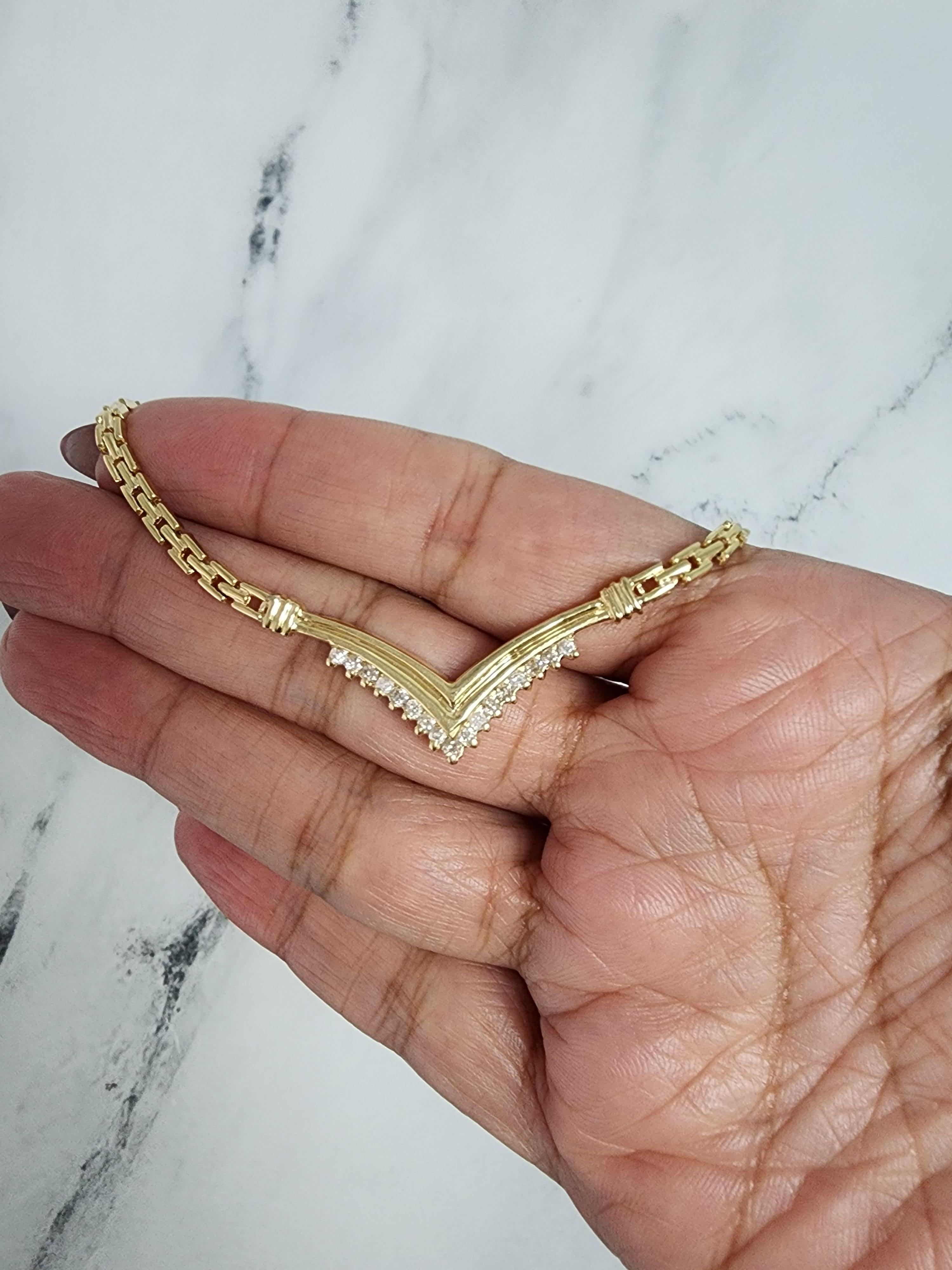 One Third Carat Diamond 'V' Shaped Diamond Link Necklace 14k Yellow Gold In New Condition For Sale In Sugar Land, TX