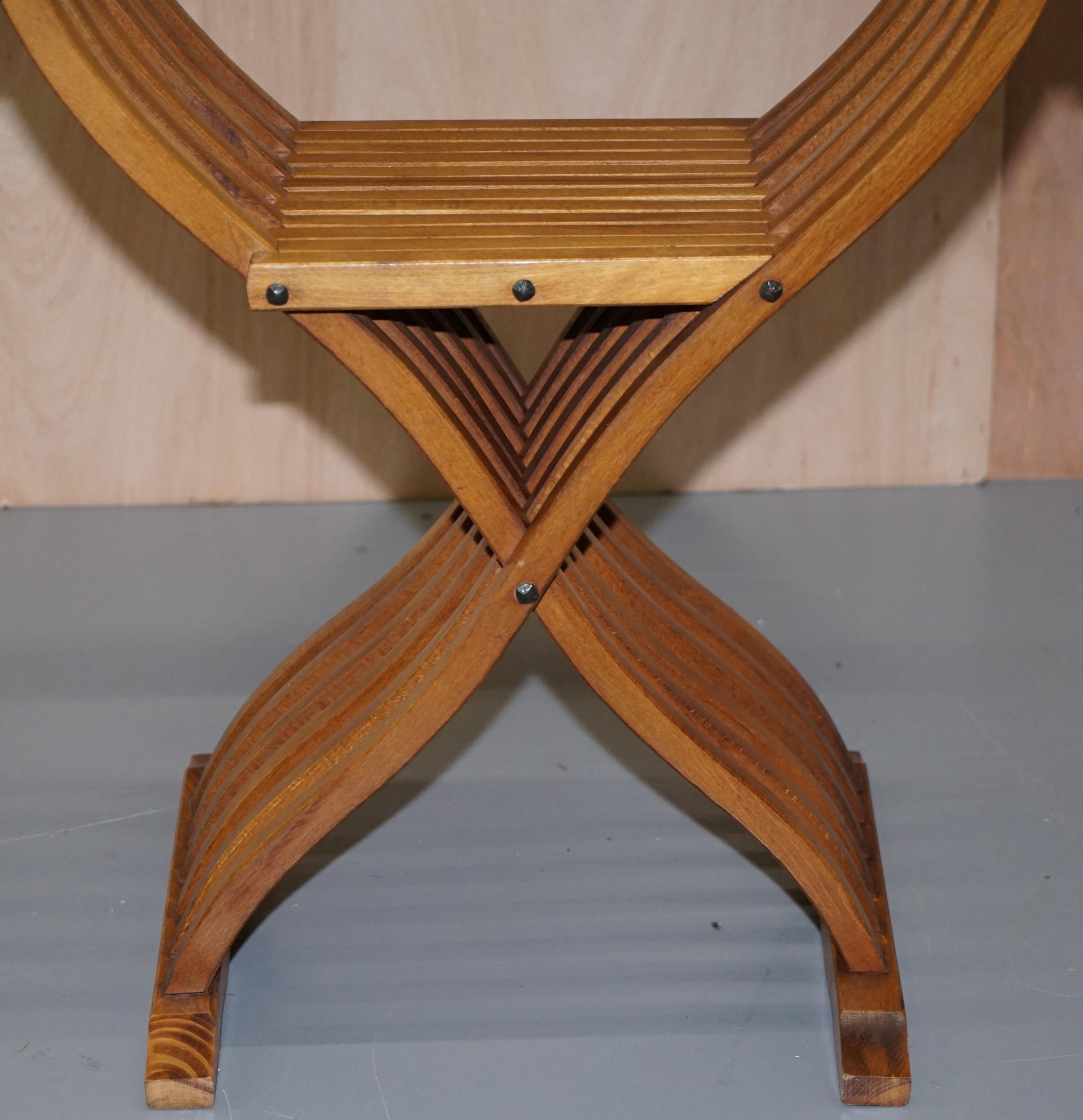 One Two Decorative Folding Savonarola Armchairs with Lion Head Well Carved Arms For Sale 2