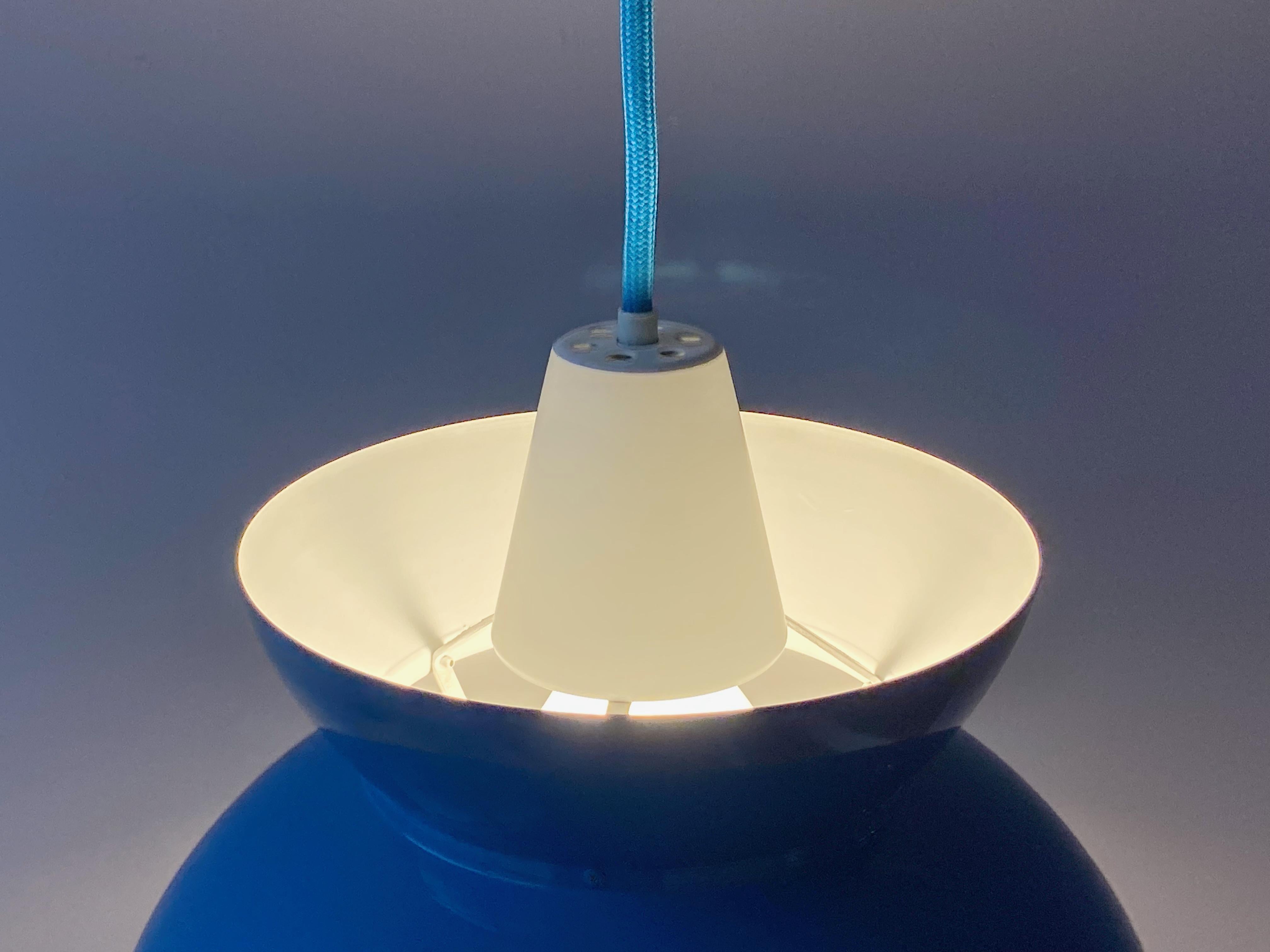 Late 20th Century One Vintage Doo-Wop Pendant Lamp by Louis Poulsen, Denmark For Sale