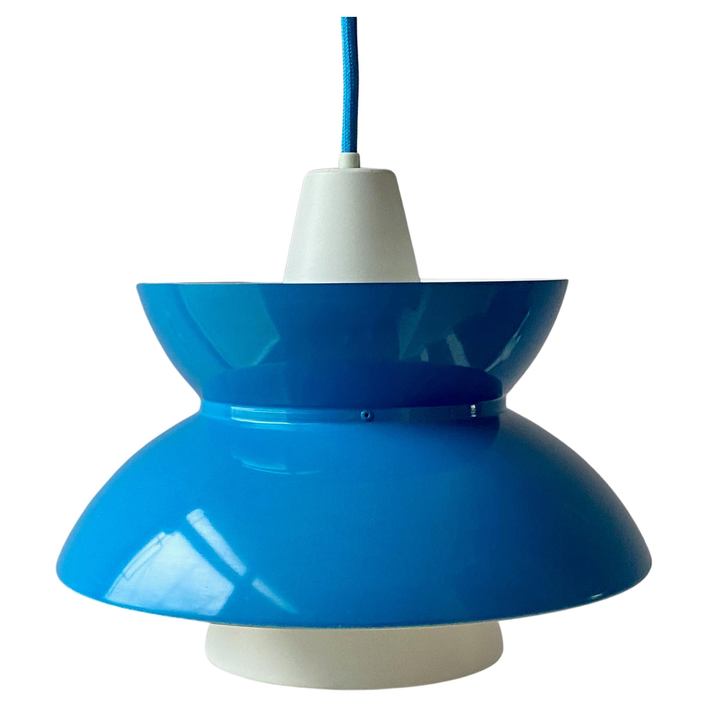 One Vintage Doo-Wop Pendant Lamp by Louis Poulsen, Denmark