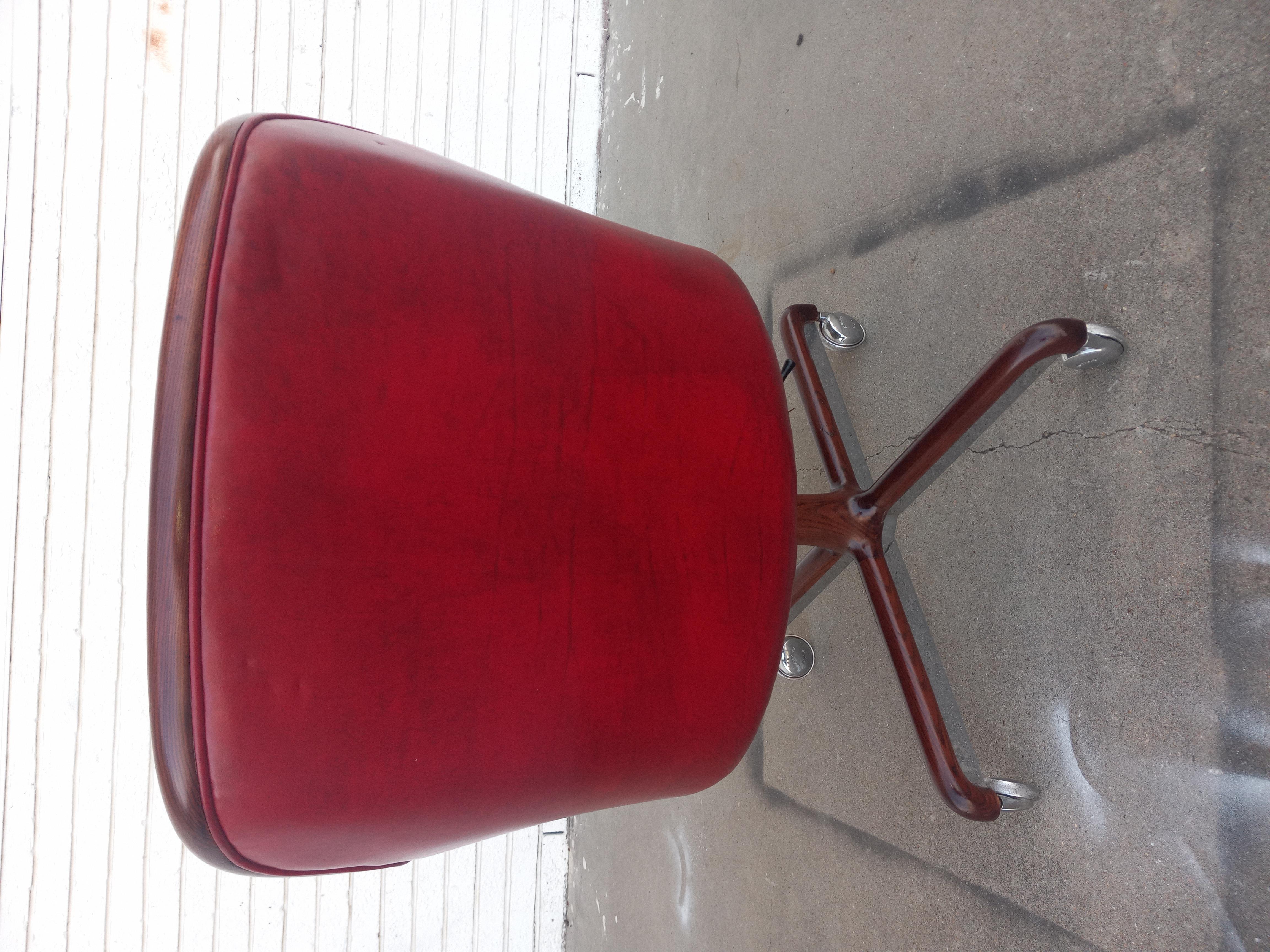 One Vintage Midcentury Ward Bennett Brickel Executive Chair For Sale 1