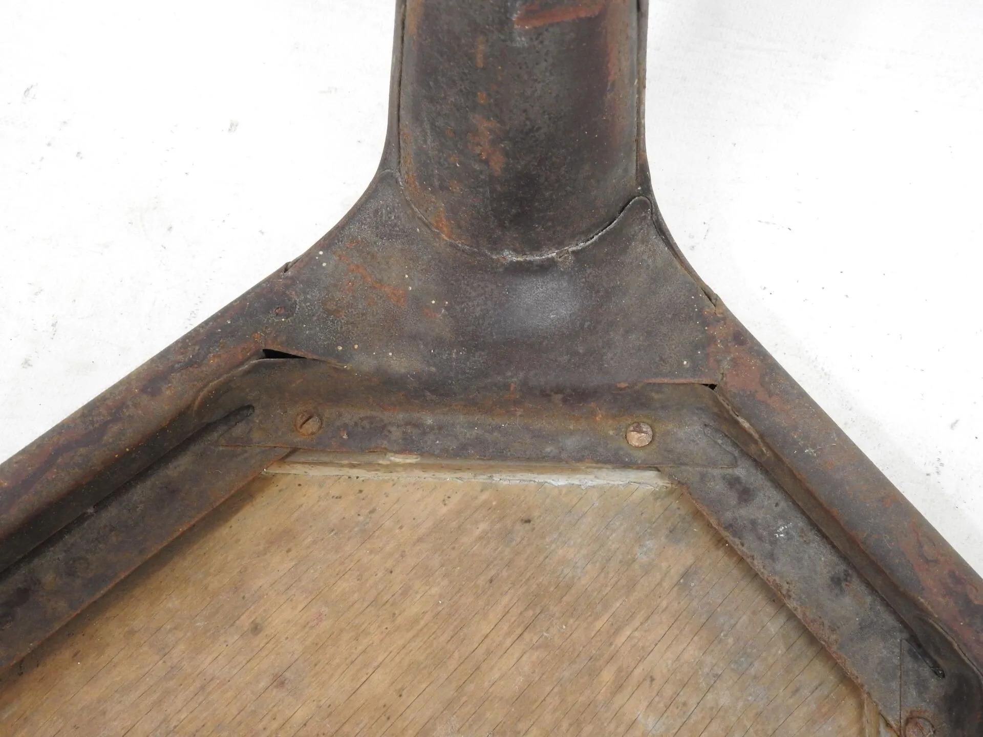 Metal One Vintage Stool of the Fibrocit Brand, circa 1950 For Sale