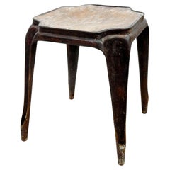 Uno sgabello vintage del marchio Fibrocit, circa 1950