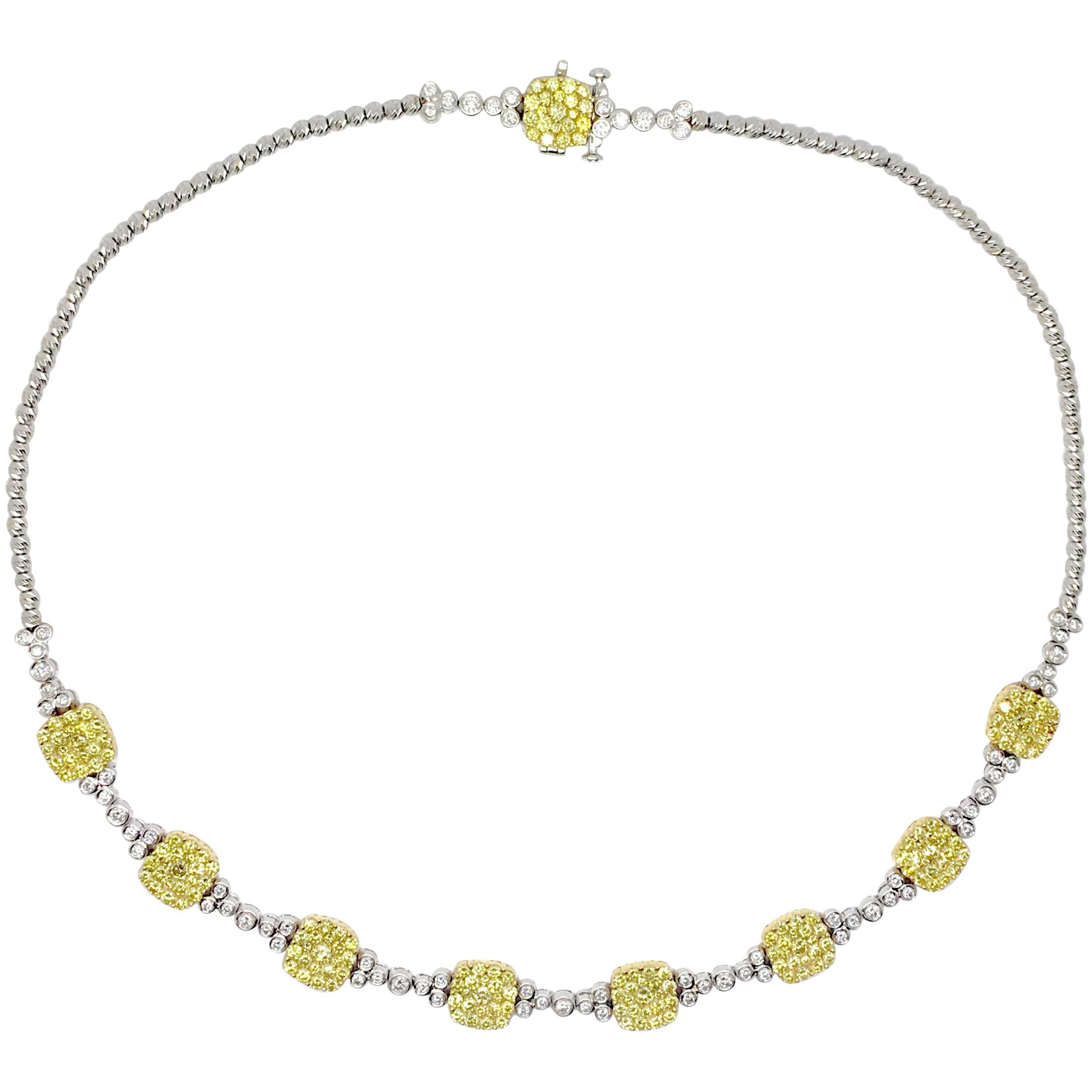 One Yellow Diamond Fancy Necklace on 18 Karat White Gold Chain im Angebot