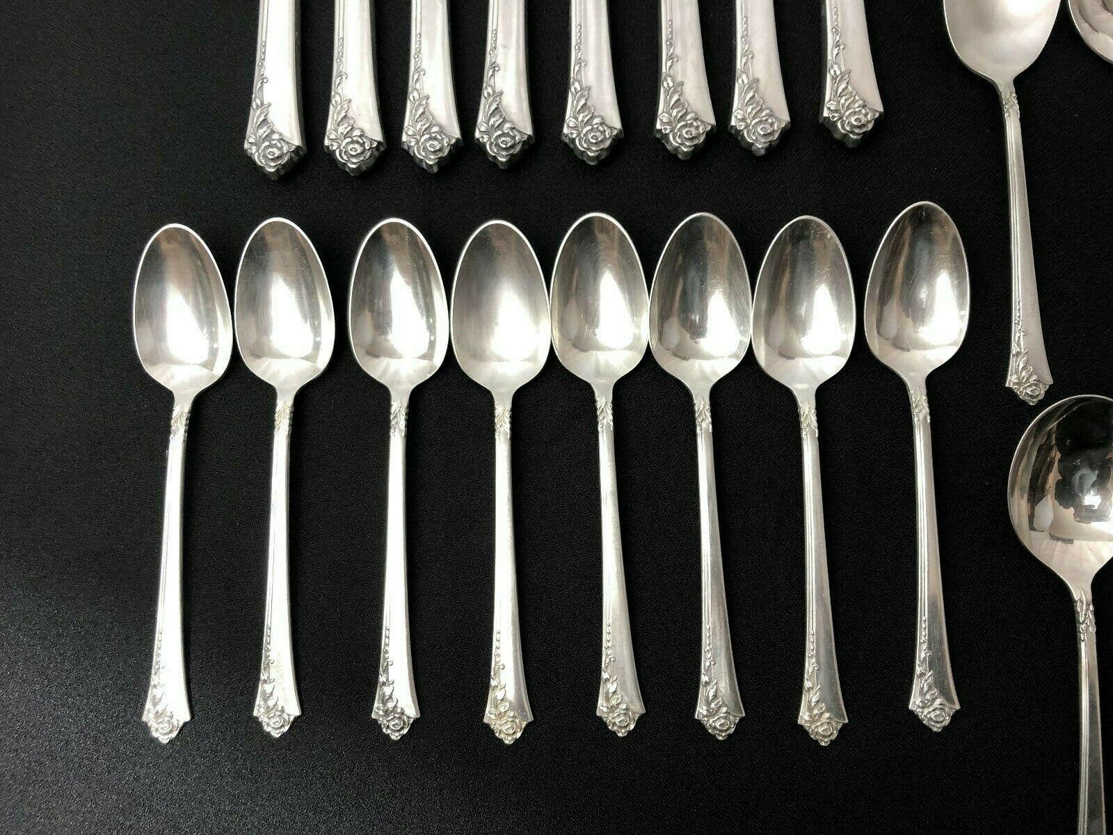 Oneida Heirloom Silver Sterling Silver Flatware Service for Eight, Damask Rose For Sale 2