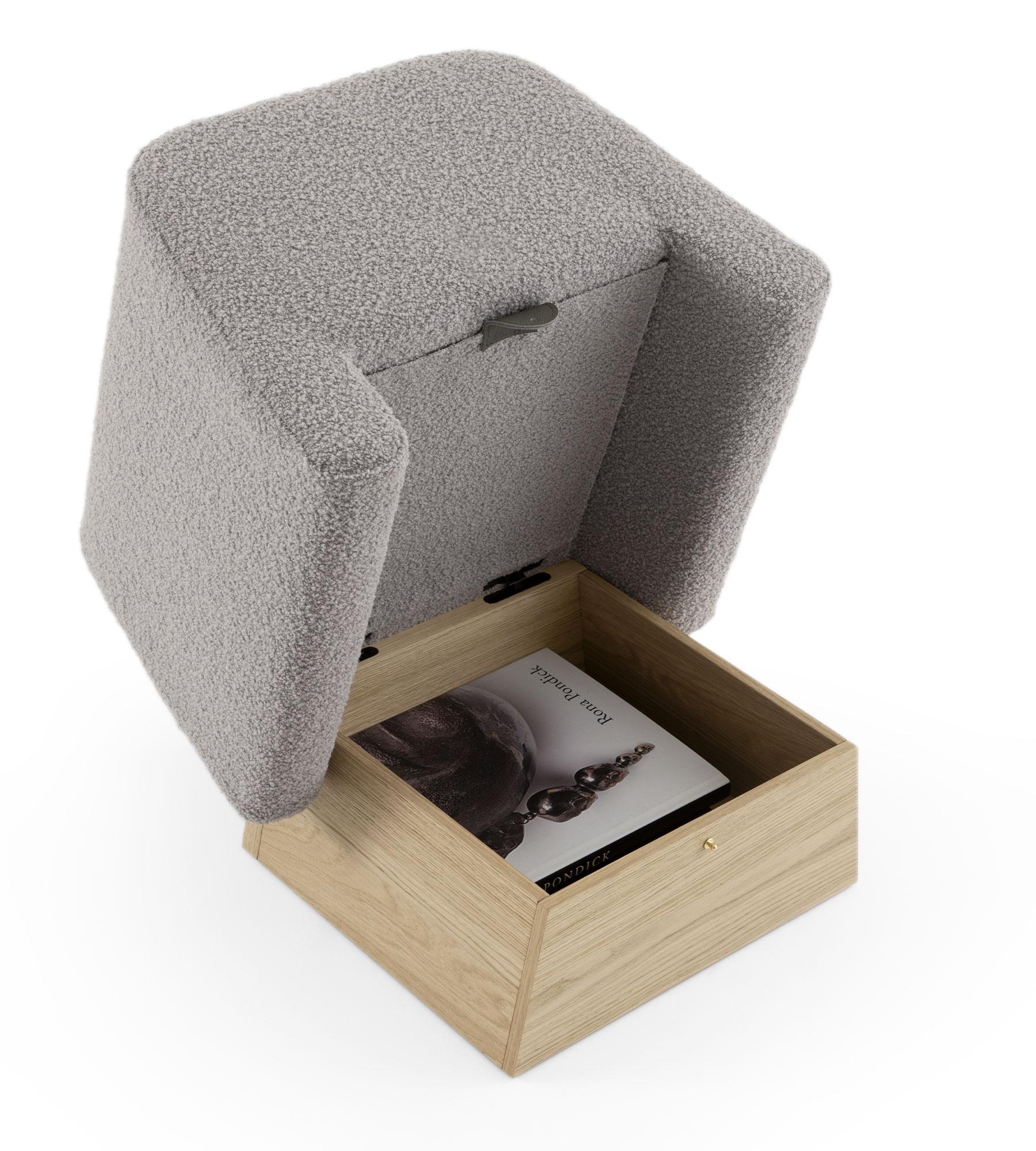 Onigiri Pouf aus Wolle und Eiche von Morica Design (21. Jahrhundert und zeitgenössisch) im Angebot