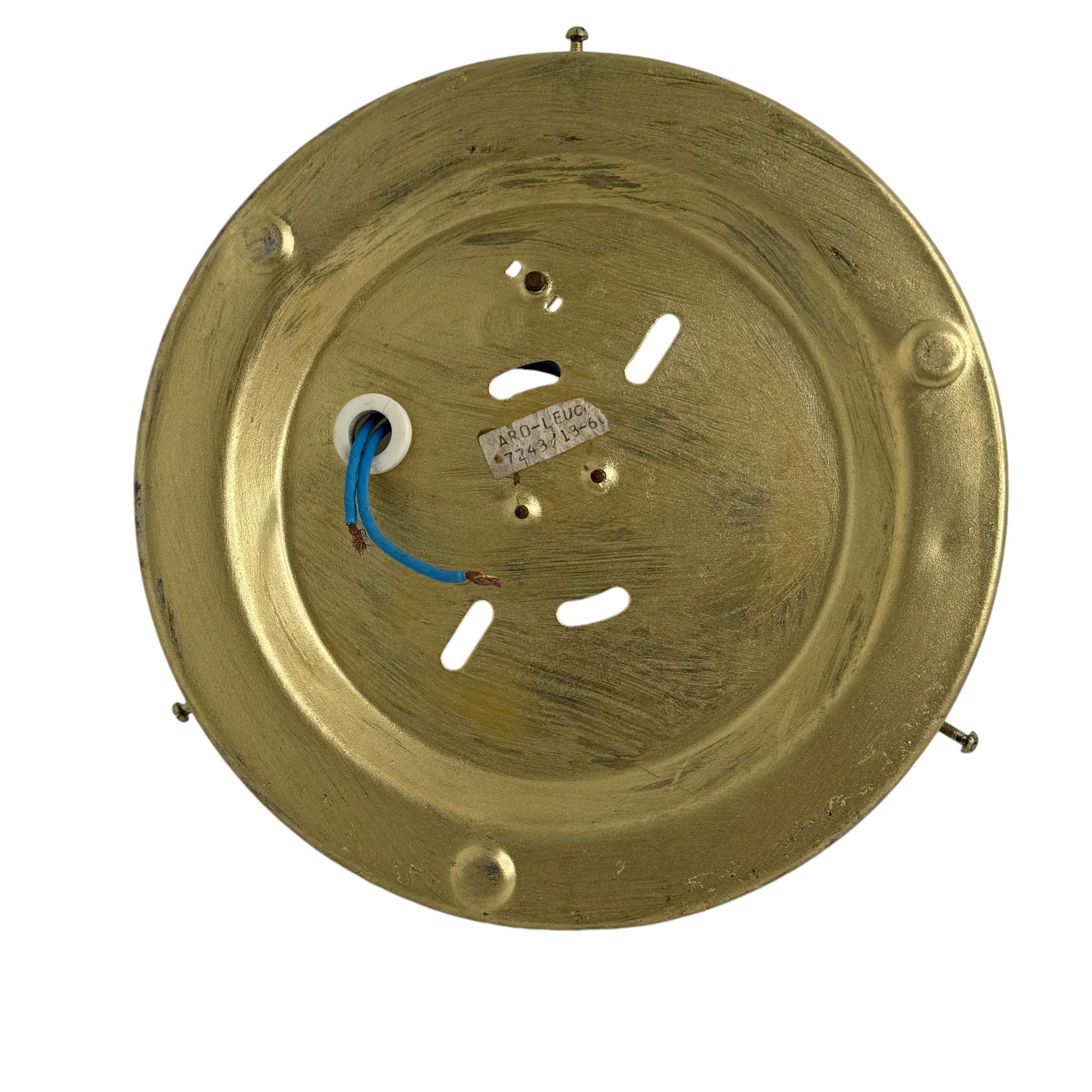 Empotrable de cristal moderno de mediados de siglo en forma de cúpula de cebolla, años 80 en venta 4