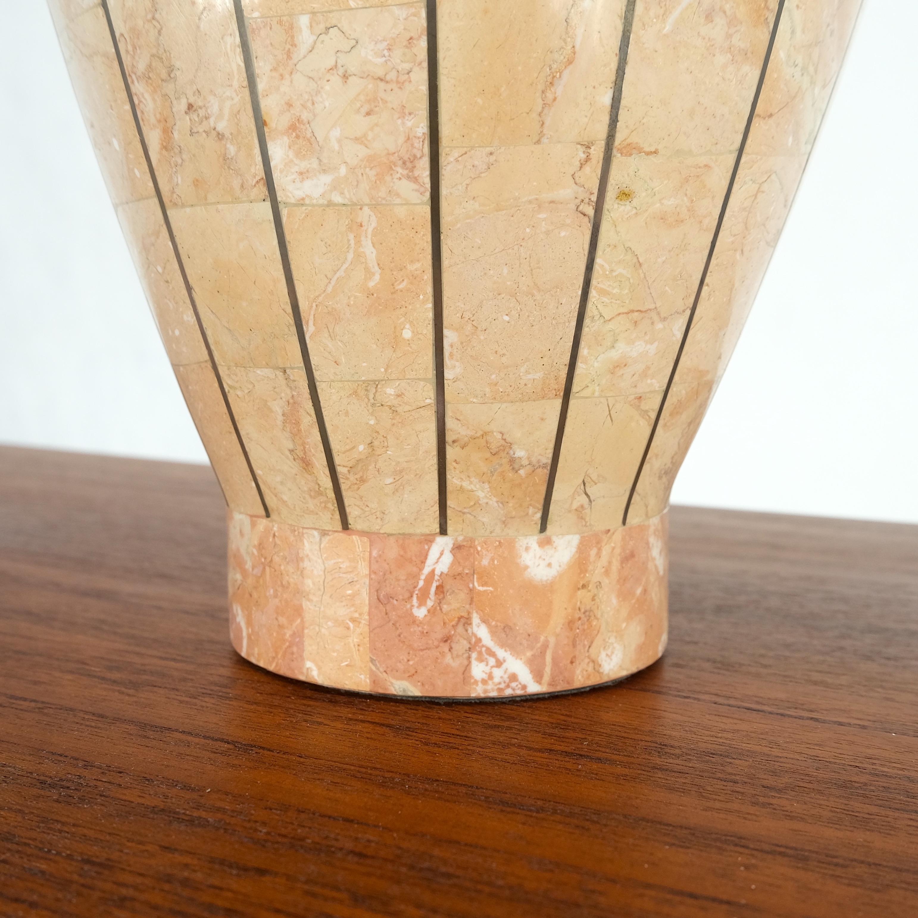 Onion shape tessellated stone brass inlay table lamp mint!