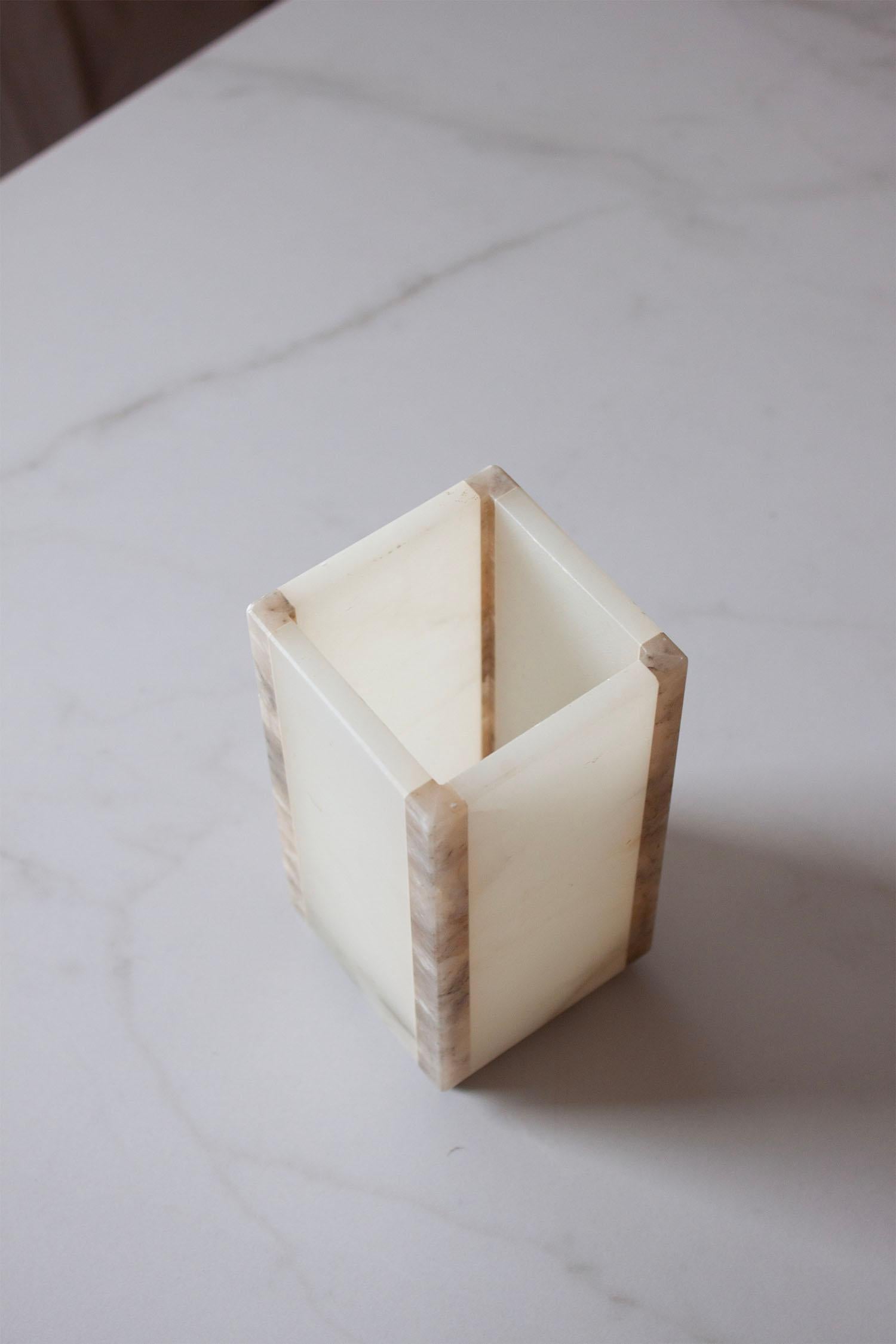 20th Century Onix and Marble Vessel For Sale