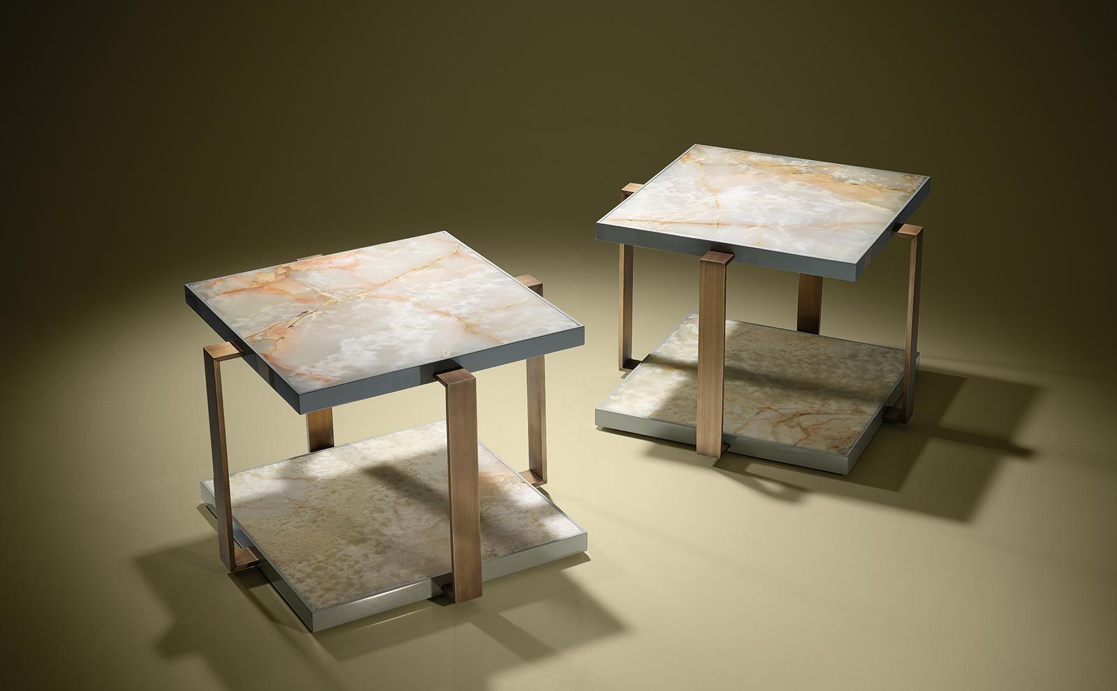 Side table with onyx stone top.
 
Bespoke / Customizable
Identical shapes with different sizes and finishings.
All RAL colors available. (Mate / Half Gloss / Gloss)