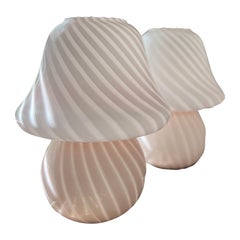 *ONLY 1 AVAILABLE* Vintage 1970 Vetri Italian Murano glass pink mushroom lamp