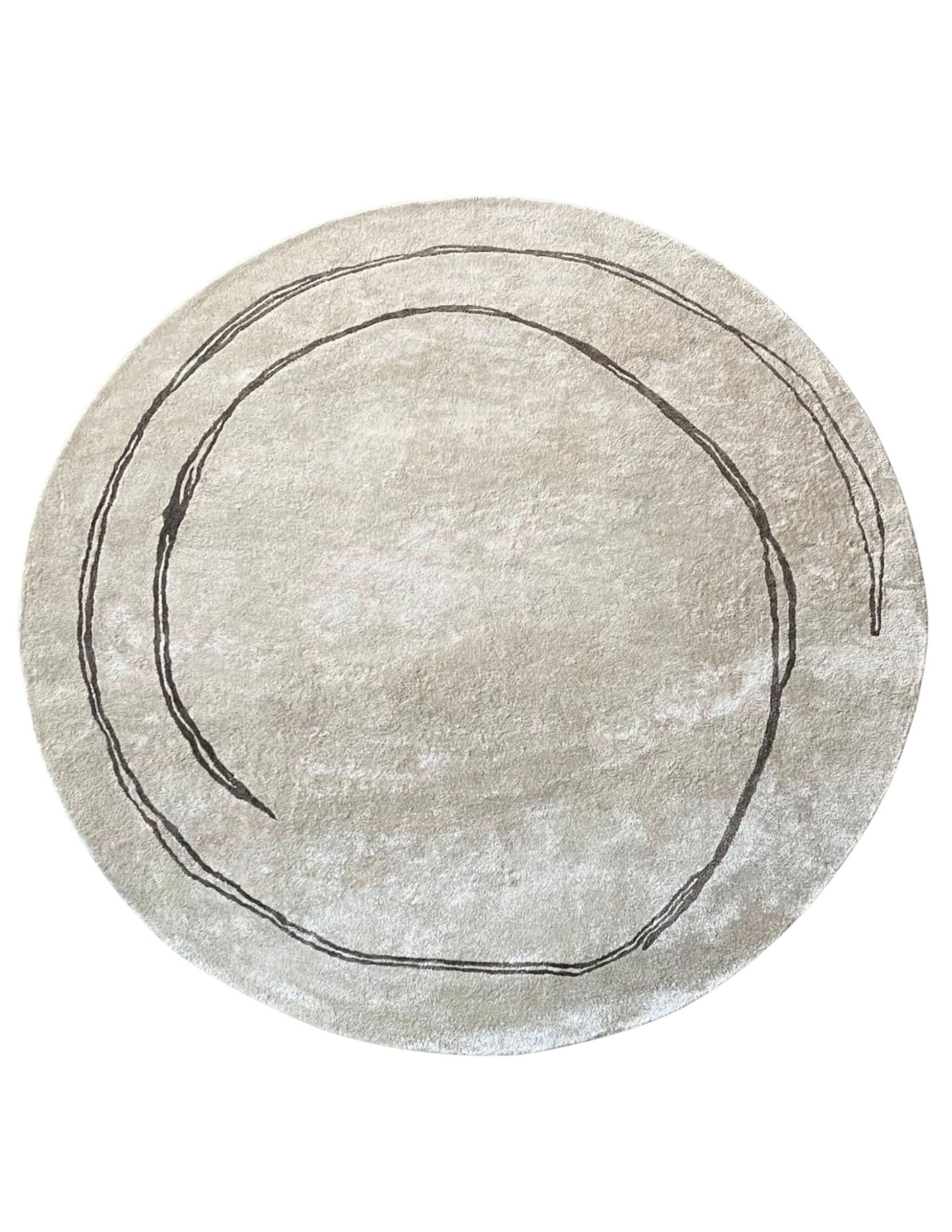 Uniquement pour ceux qui voient la beauté dans la simplicité  Tapis de rivière en soie de bambou 9Ø Ft en vente 1