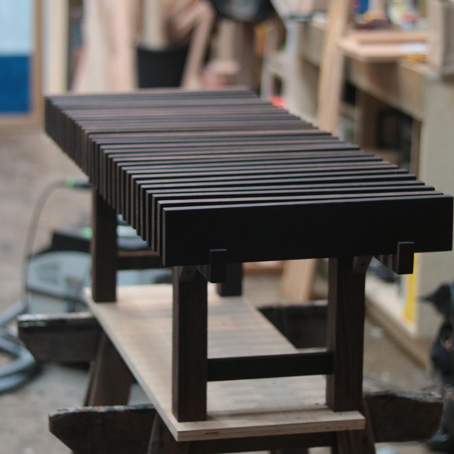 Onmyōdō Banco de 48 pulgadas de madera marrón oscuro Moderno en venta