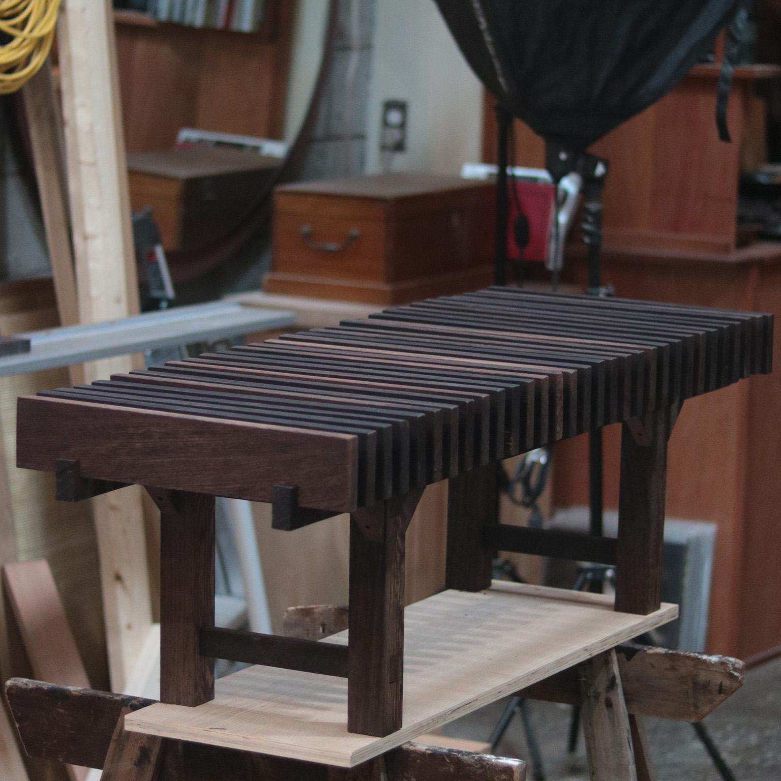 Onmyōdō Banco de 48 pulgadas de madera marrón oscuro Canadiense en venta