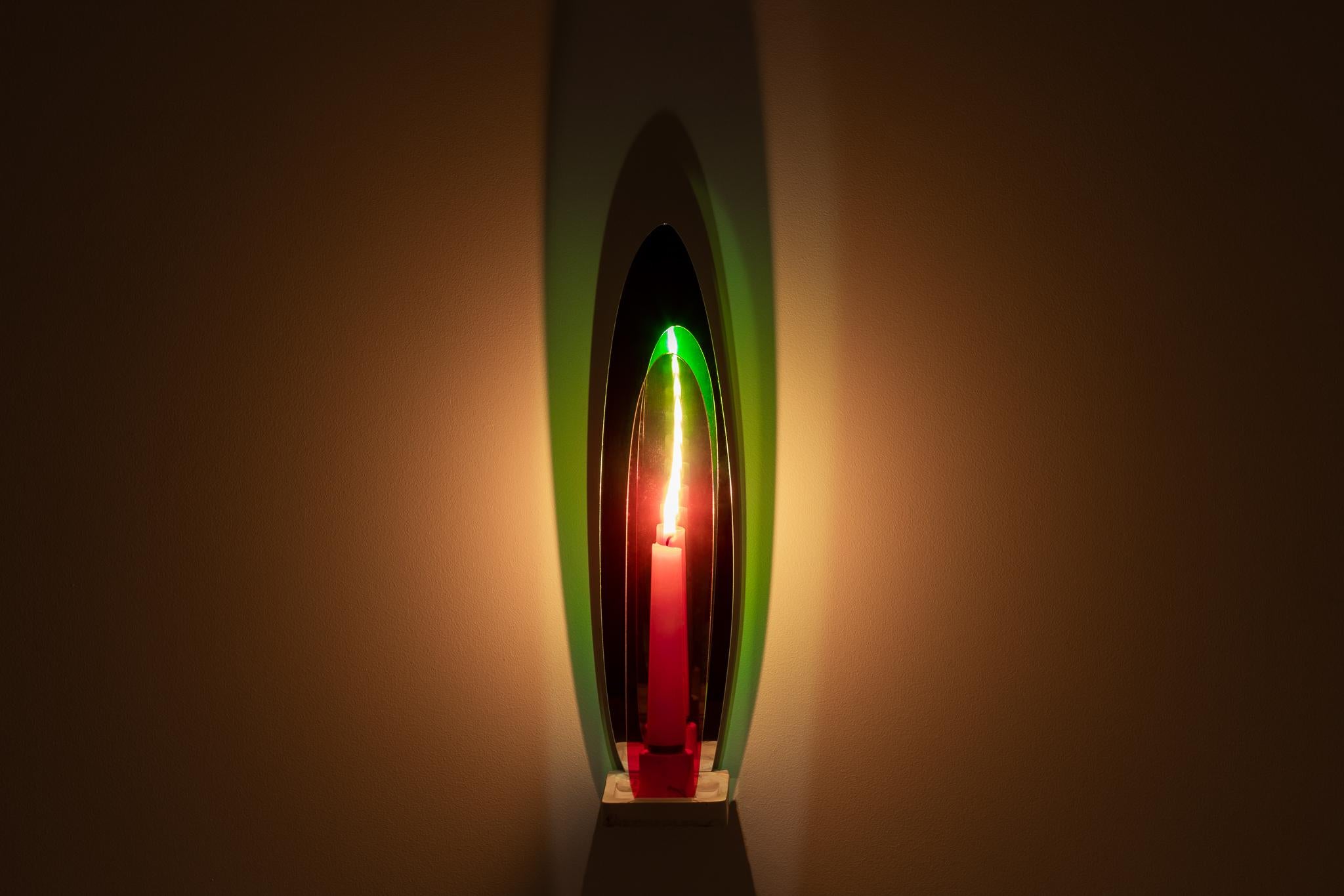 XXI secolo e contemporaneo Portacandele rosa Onnda Flame in vendita