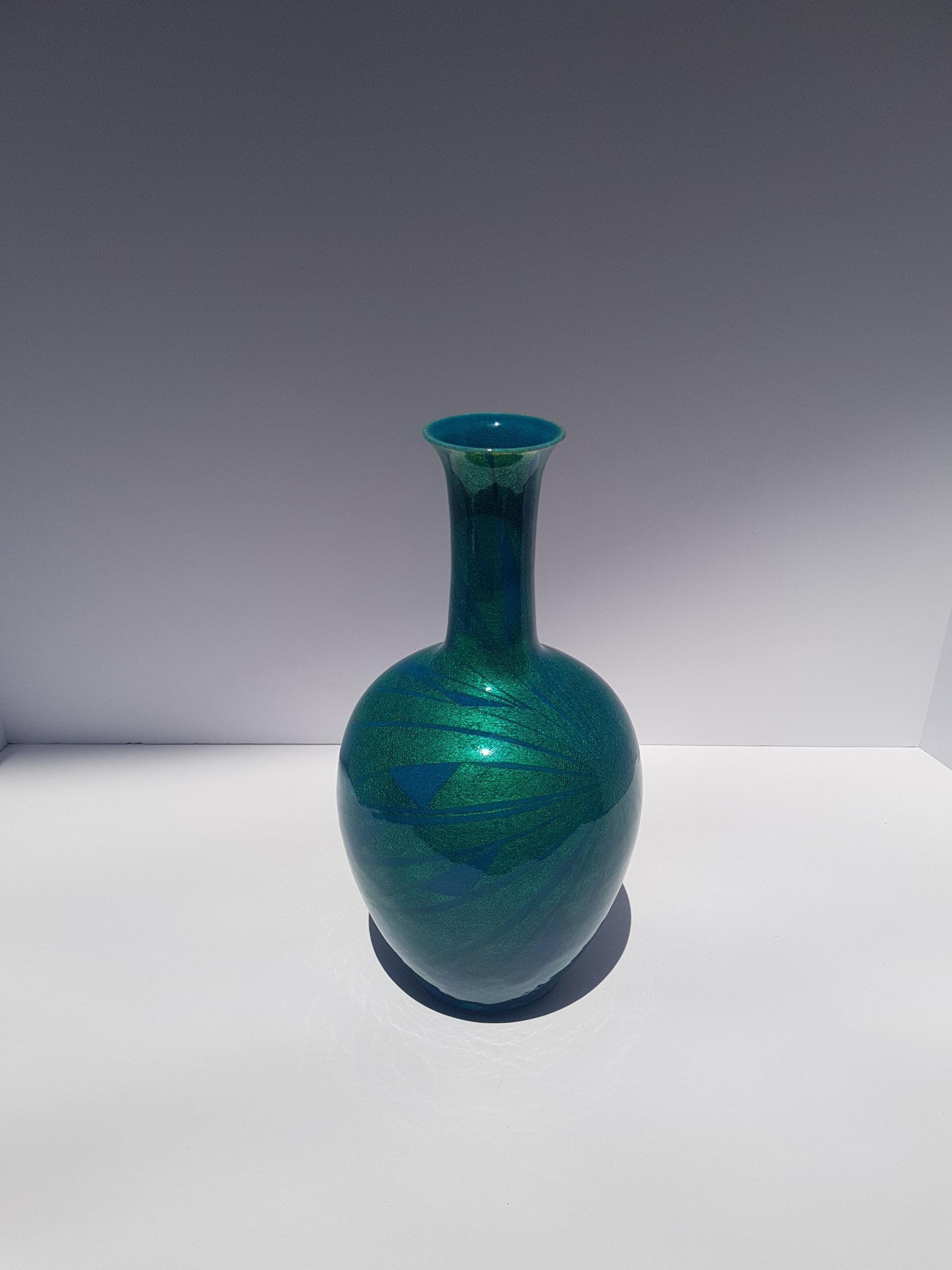 ONO HAKUKO Vase en céramique Japon Arita Vaisseau en porcelaine Yuri-Kinsai Japon Or en vente 4