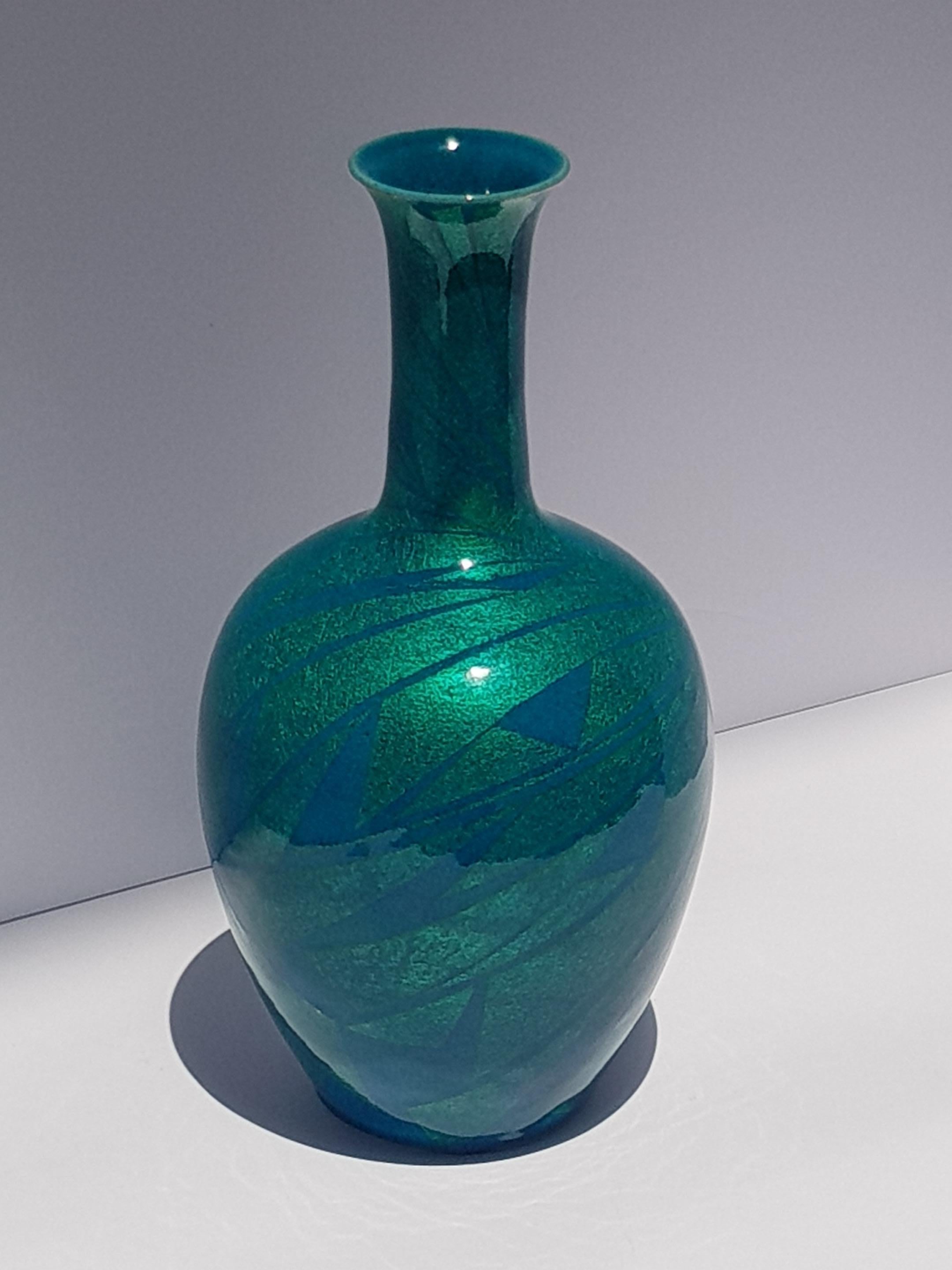 Japonais ONO HAKUKO Vase en céramique Japon Arita Vaisseau en porcelaine Yuri-Kinsai Japon Or en vente