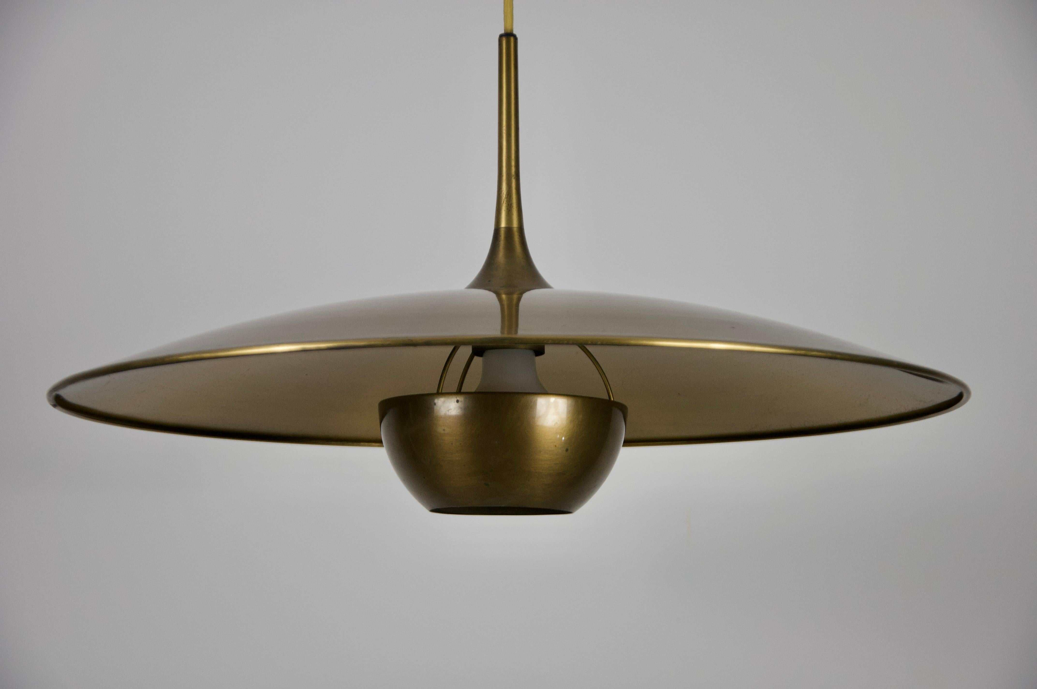 'Onos 55' Brass Pendant Lamp by Florian Schulz, 1970s Germany For Sale 6