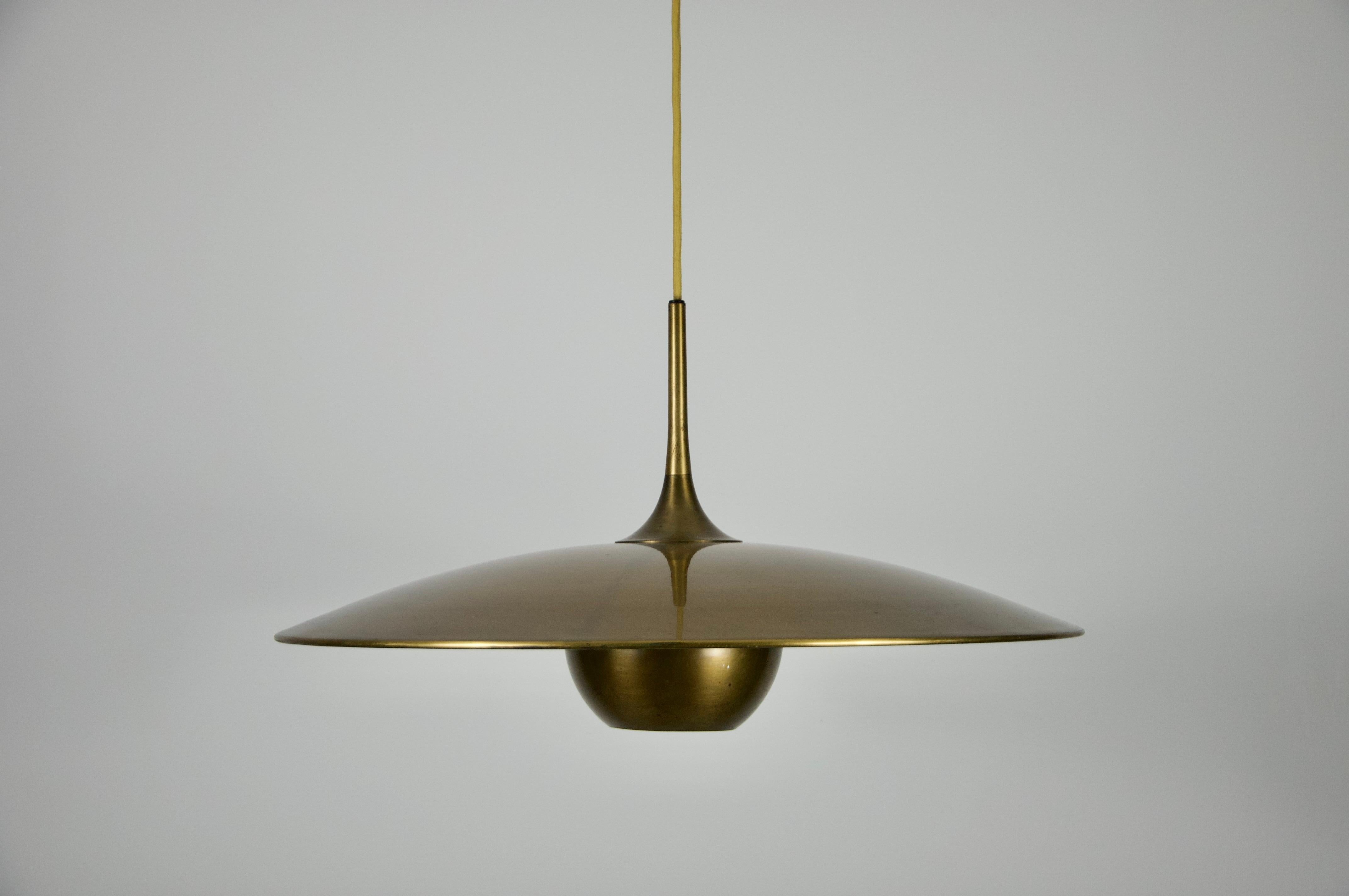 'Onos 55' Brass Pendant Lamp by Florian Schulz, 1970s Germany For Sale 4