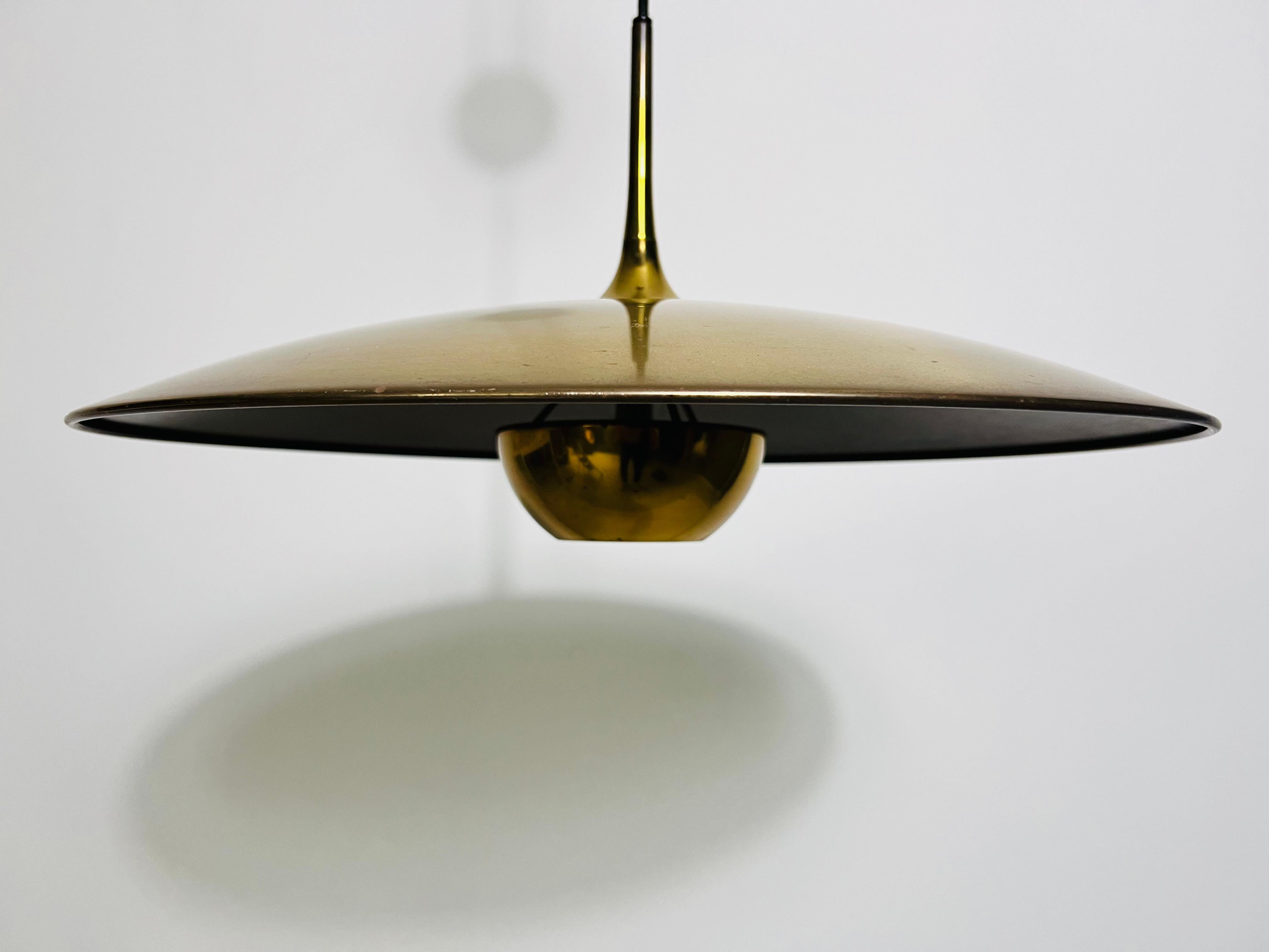 'Onos 55' Brass Pendant Lamp with Counterweight by Florian Schulz, 1970s Germany 9