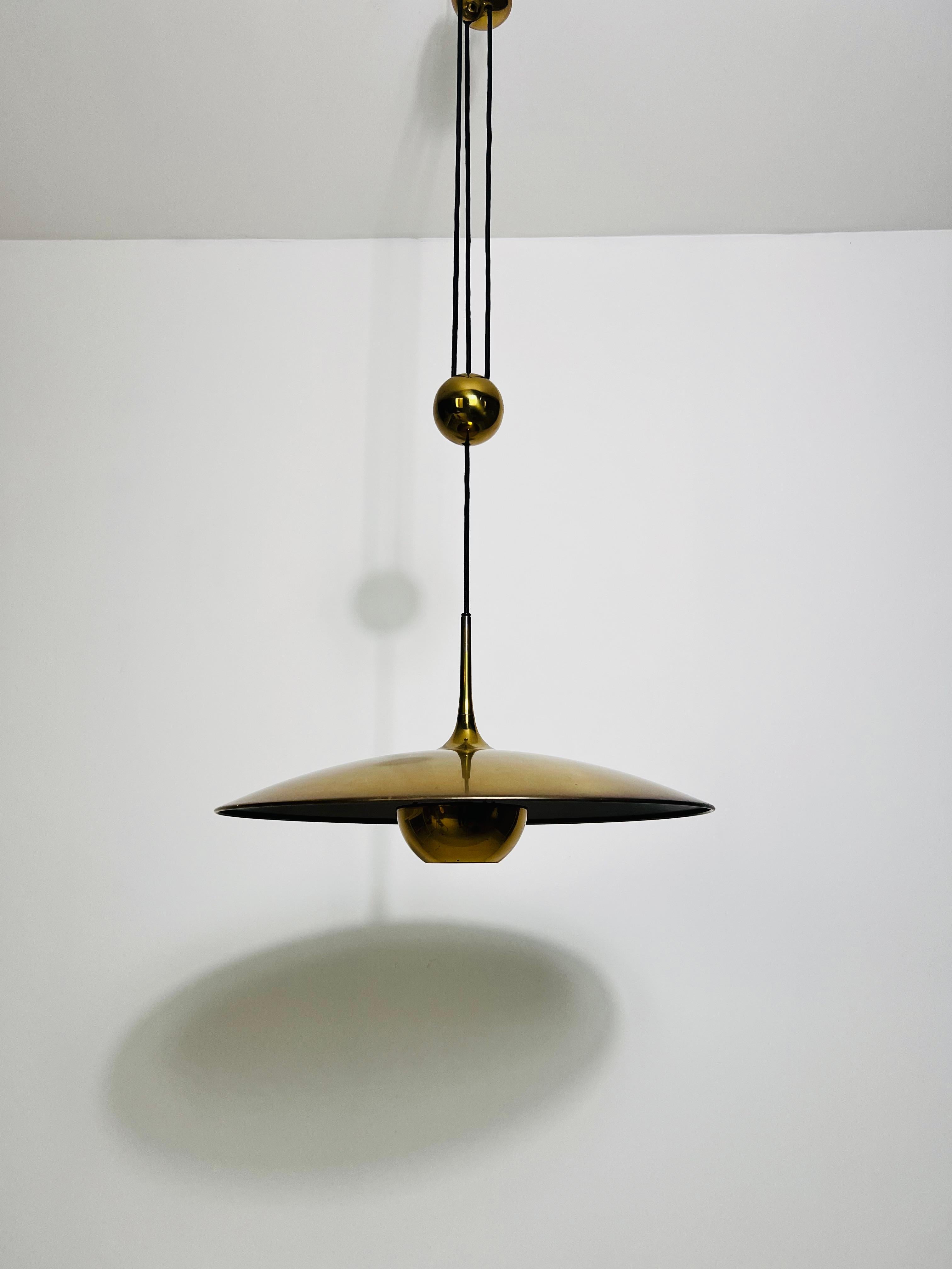 'Onos 55' Brass Pendant Lamp with Counterweight by Florian Schulz, 1970s Germany 10