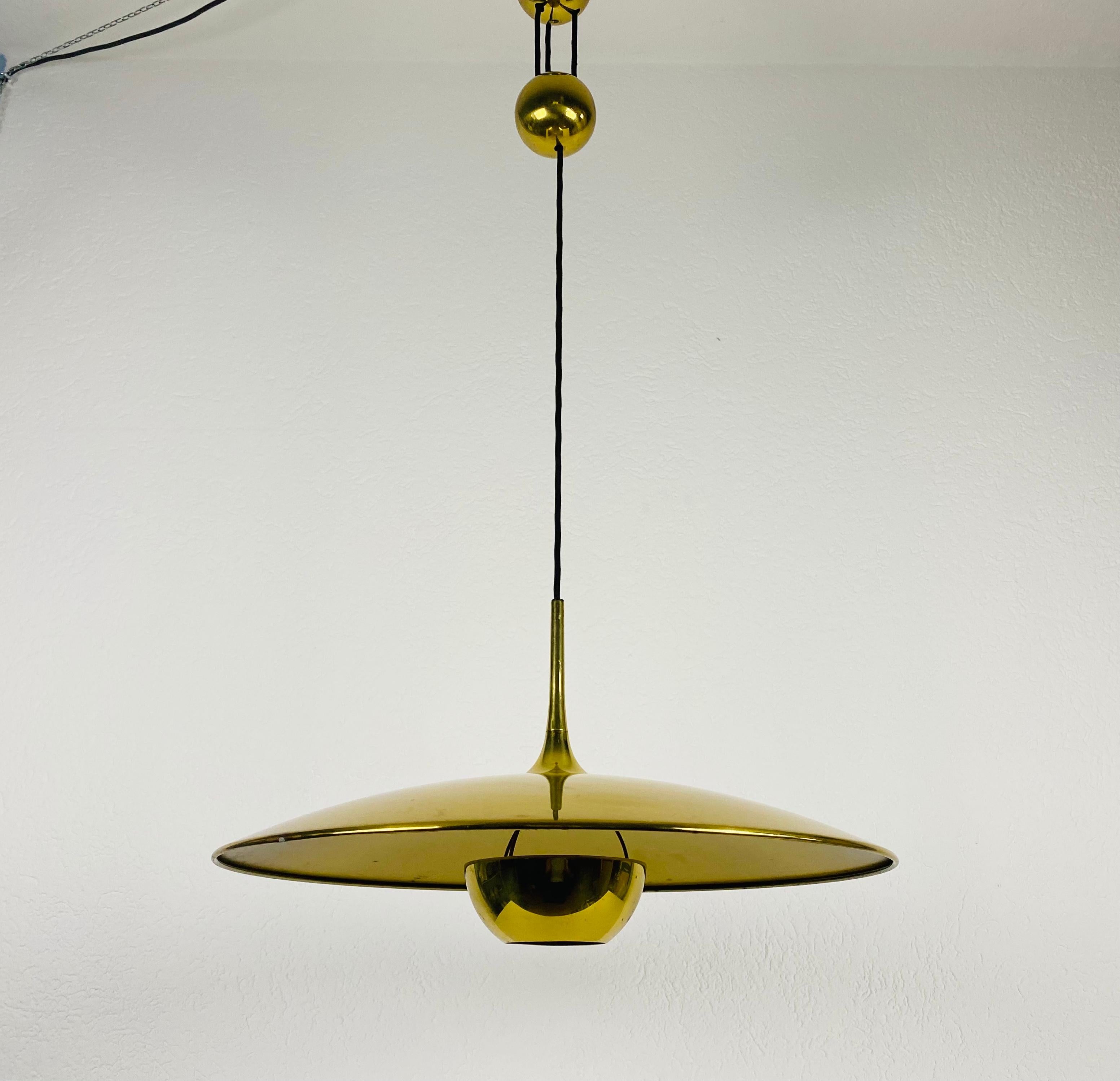 Mid-Century Modern 'Onos 55' Brass Pendant Lamp with Counterweight by Florian Schulz, 1970s Germany