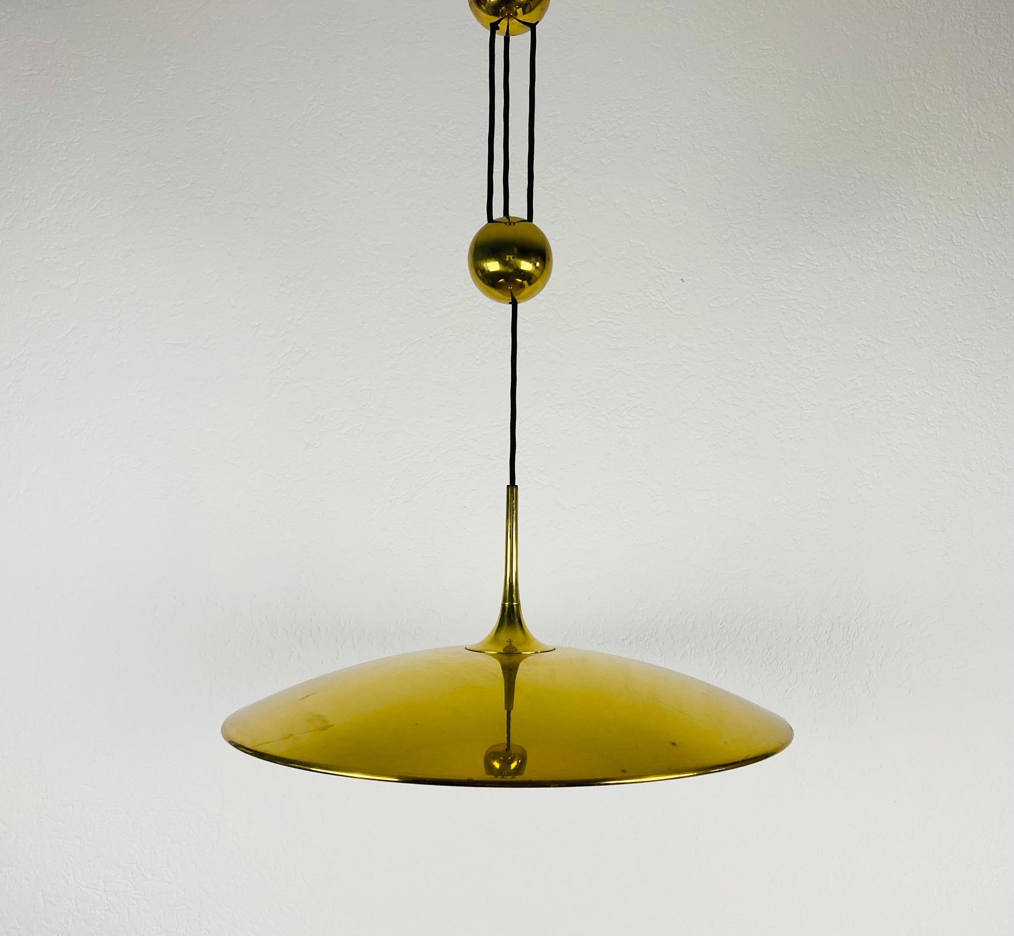 'Onos 55' Brass Pendant Lamp with Counterweight by Florian Schulz, 1970s Germany 3