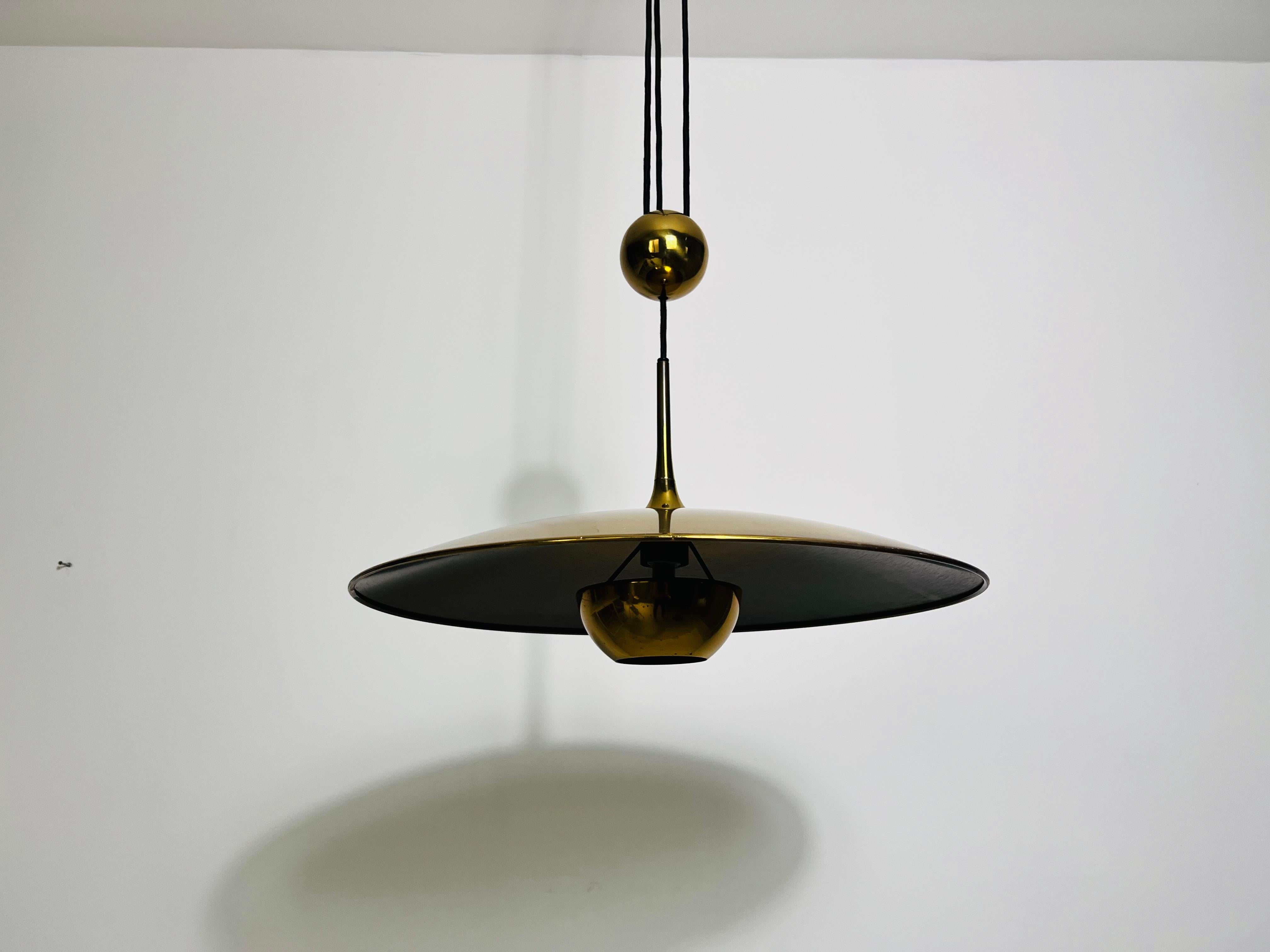'Onos 55' Brass Pendant Lamp with Counterweight by Florian Schulz, 1970s Germany 4