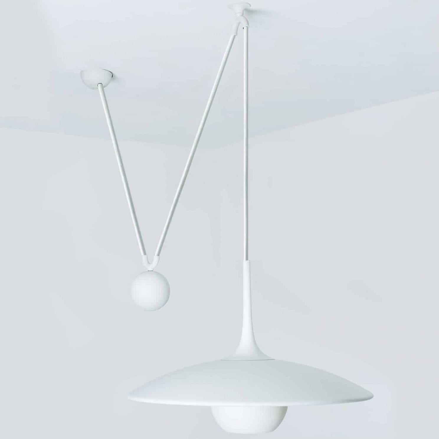 Accesorio Onos con contrapesos laterales de Florian Schulz Moderno en venta