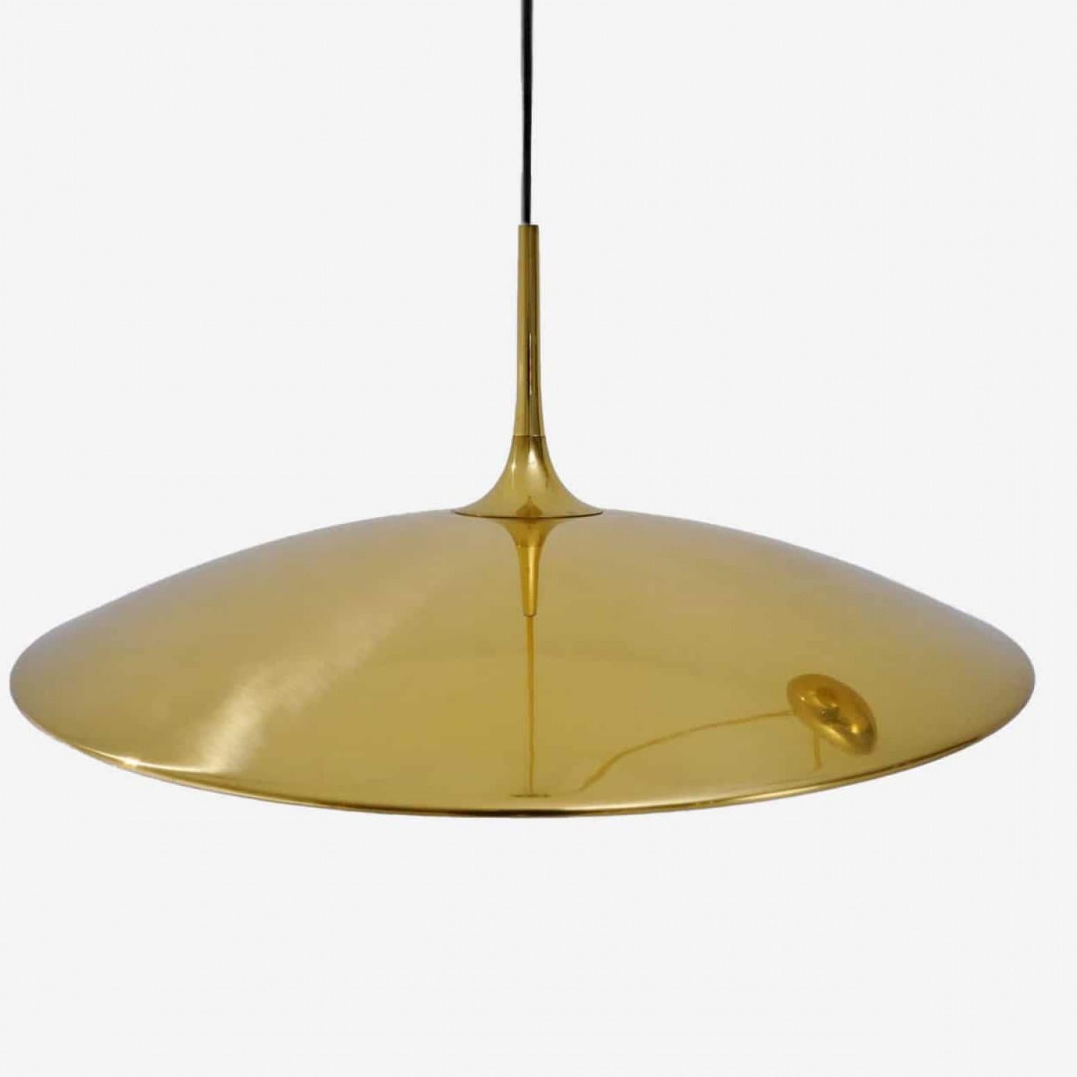 Polished Onos Fixture With Side Counter Weights by Florian Schulz For Sale