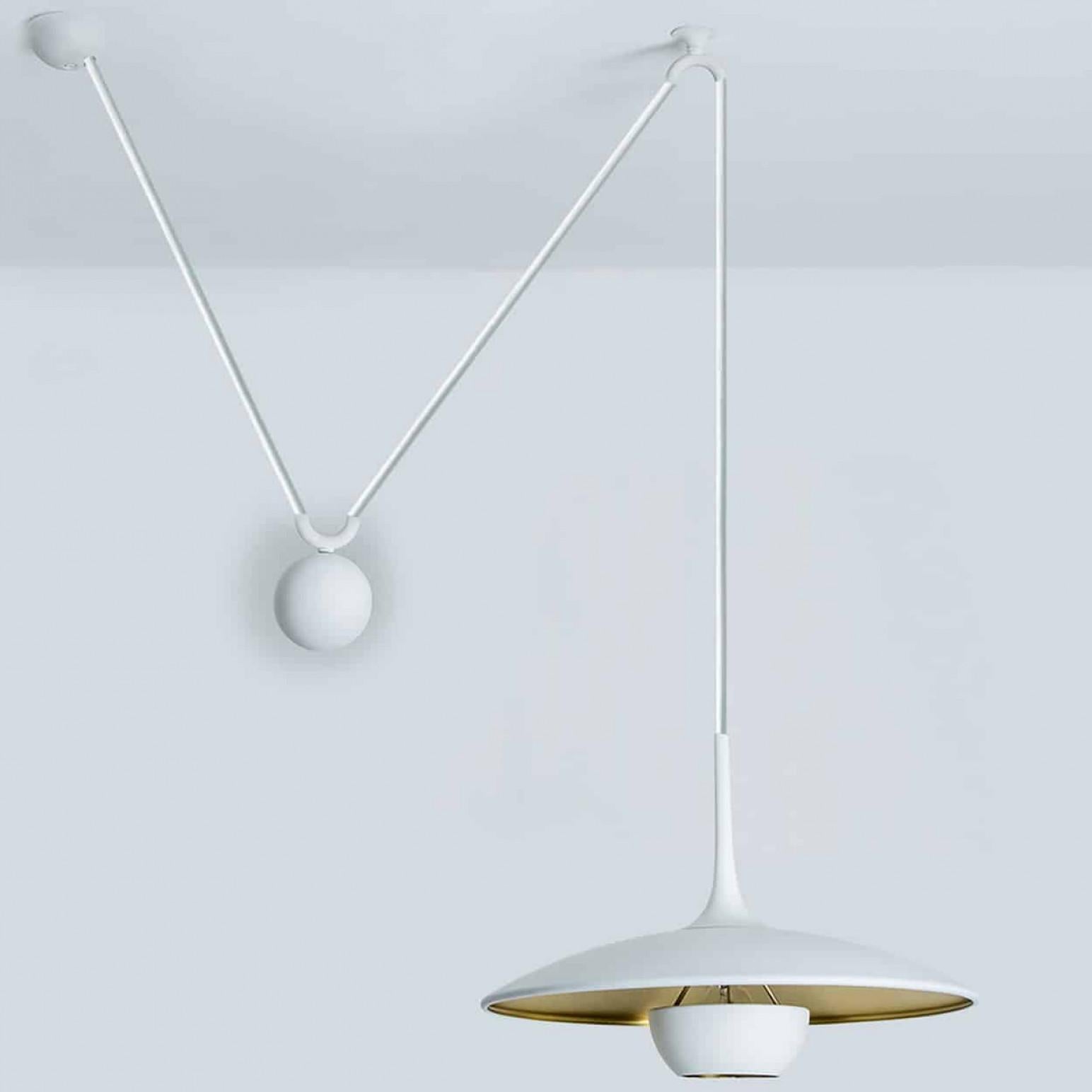 Accesorio Onos con contrapesos laterales de Florian Schulz Latón en venta