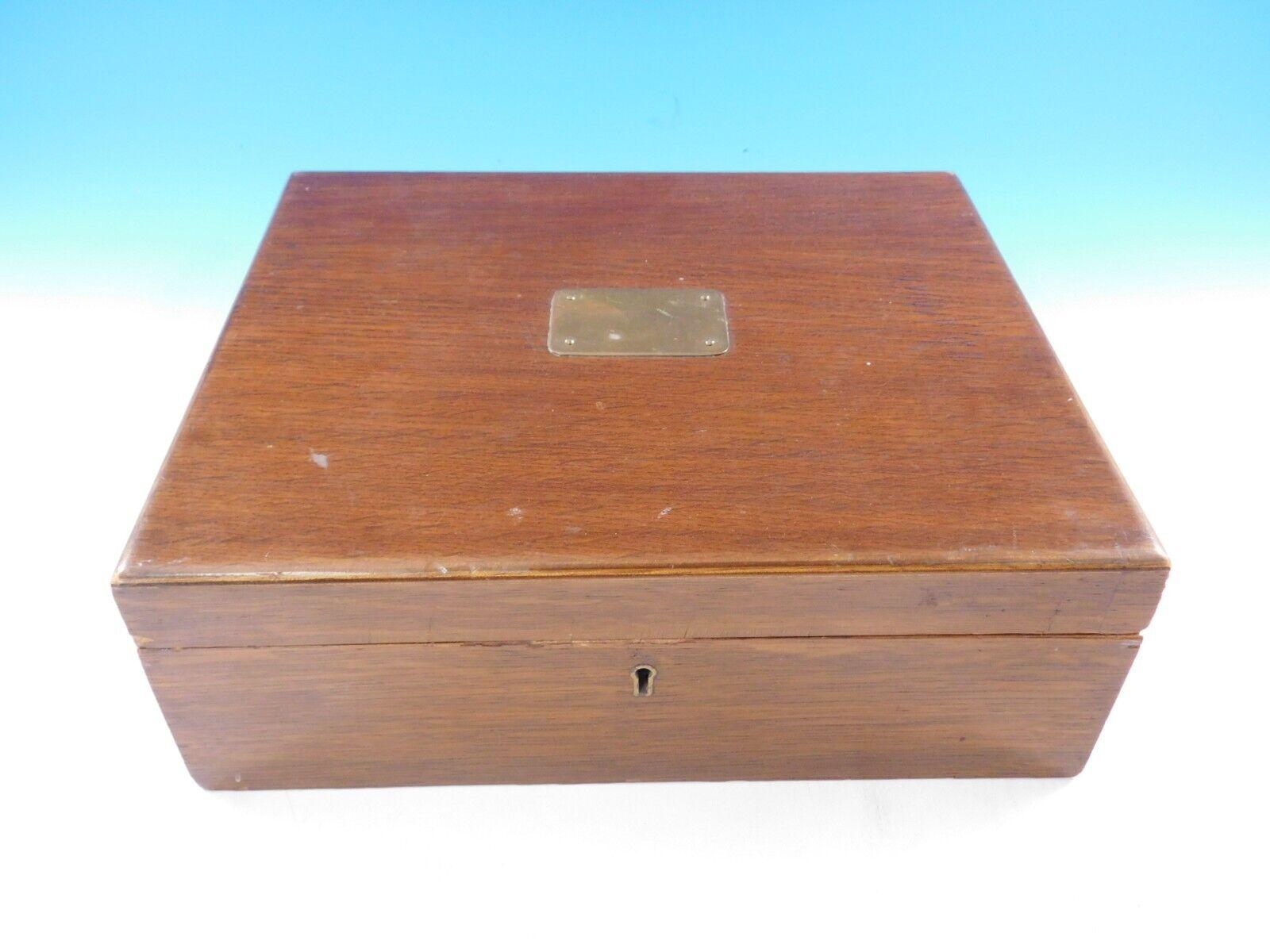 Service de couverts anglais Onslow Crichton en argent sterling dans une boîte 36 pièces or en vente 3