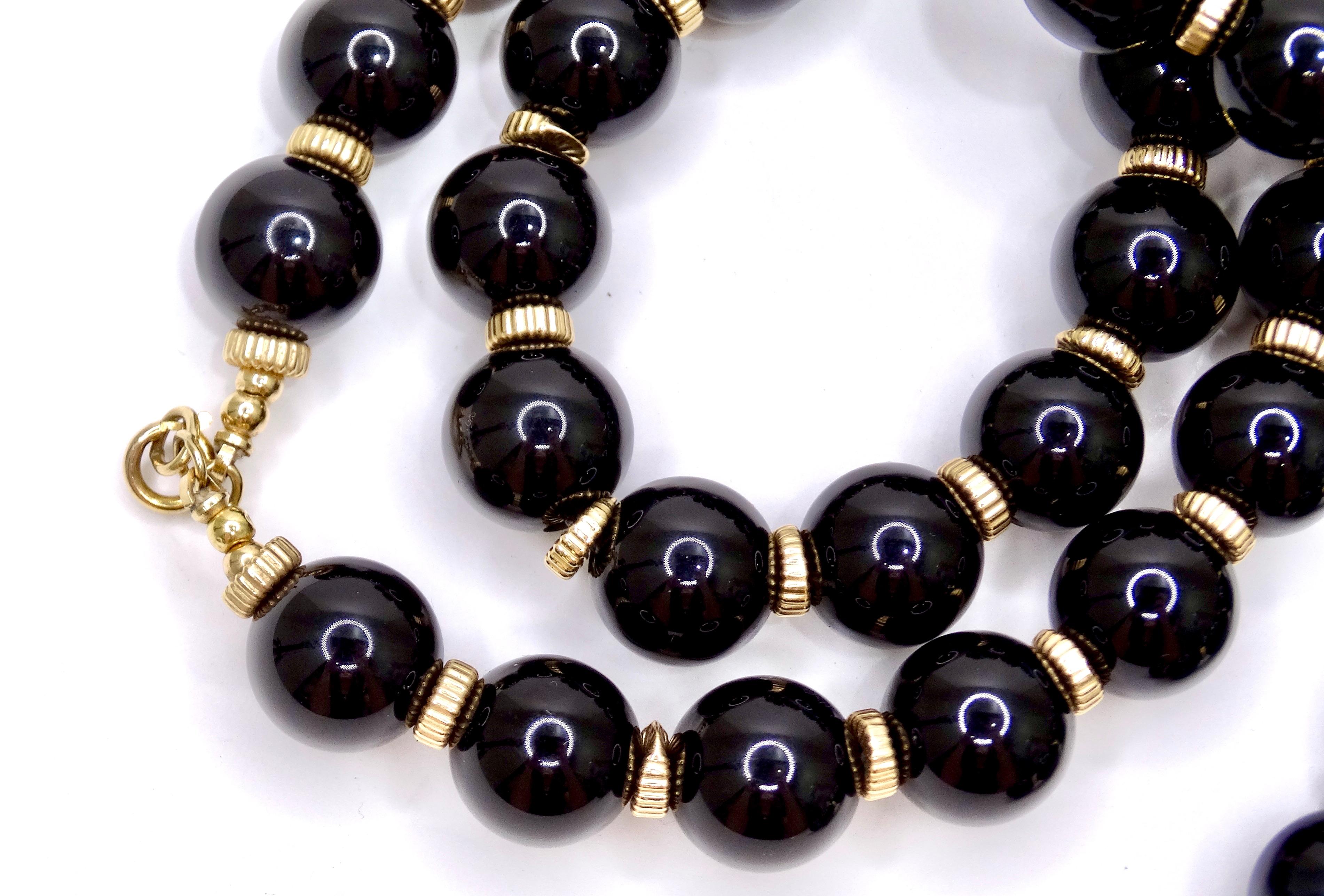 Onyx 14k Gold Beaded Necklace In Good Condition For Sale In Scottsdale, AZ