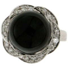 Onyx 18 karat White Gold Diamonds Cocktail Ring