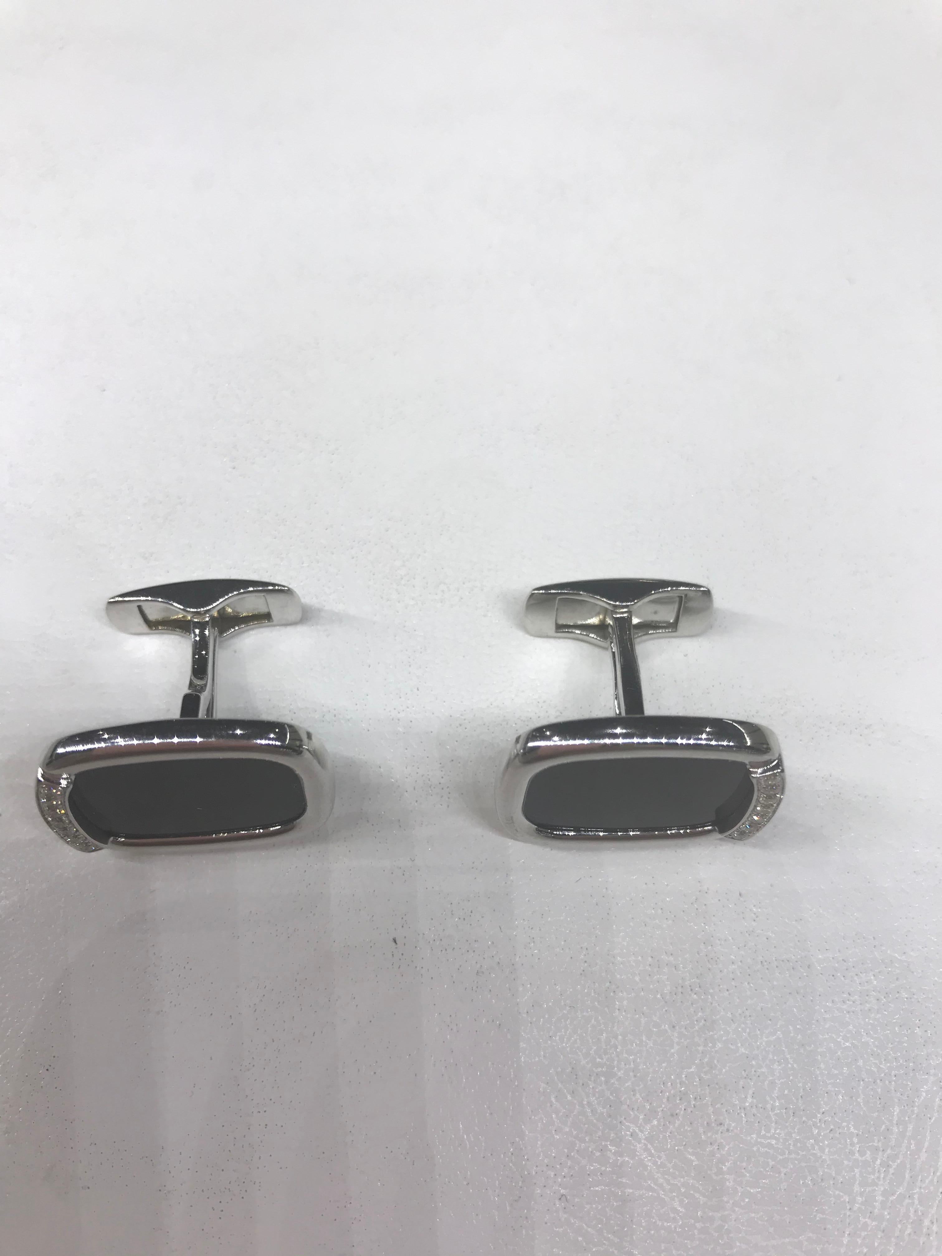 Onyx 18 Karat White Gold Fine Jewelry White Gold Statement Cufflinks For Sale 2