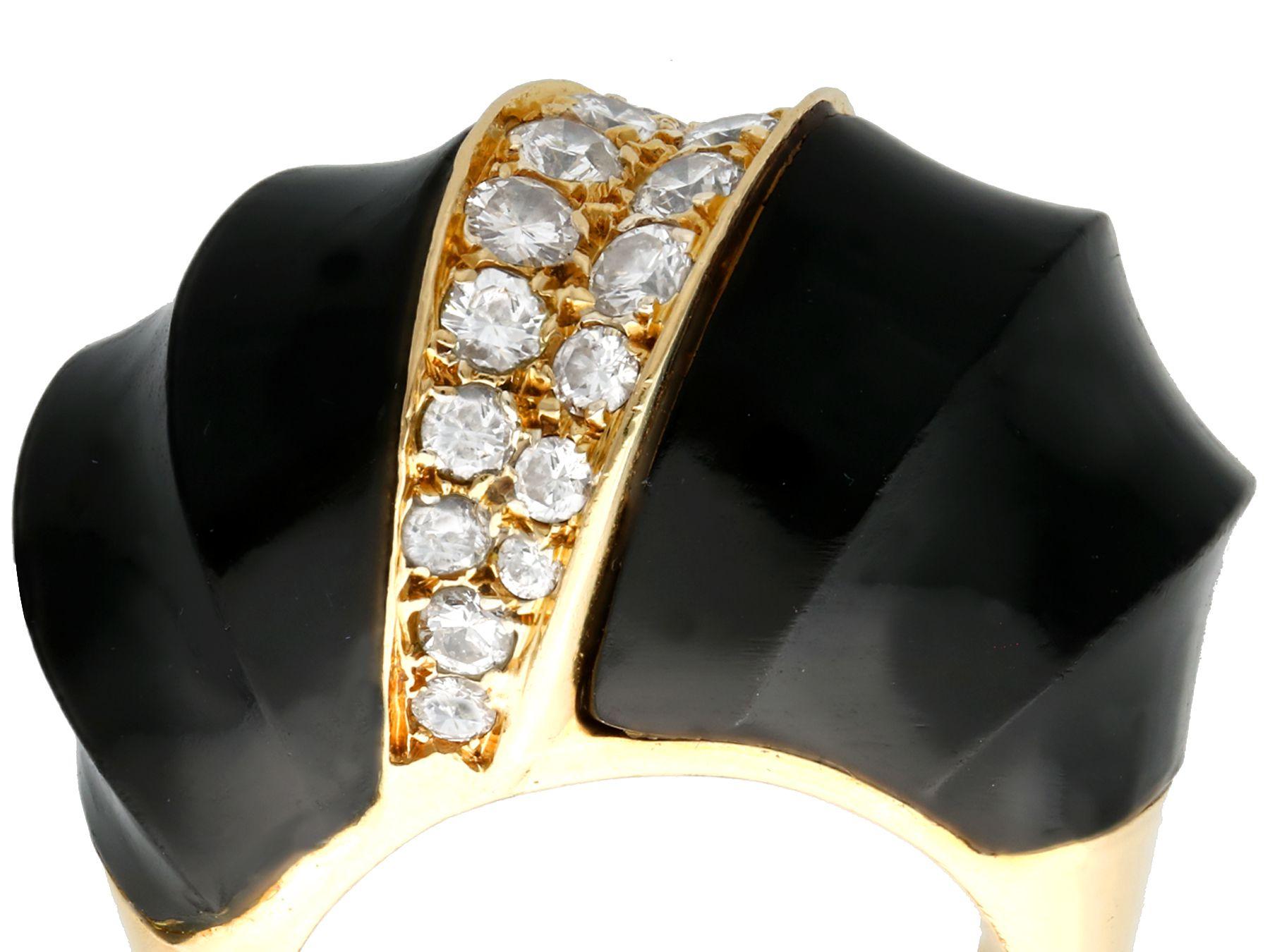 Round Cut Onyx and 1.06 Carat Diamond Yellow Gold Cocktail Ring For Sale