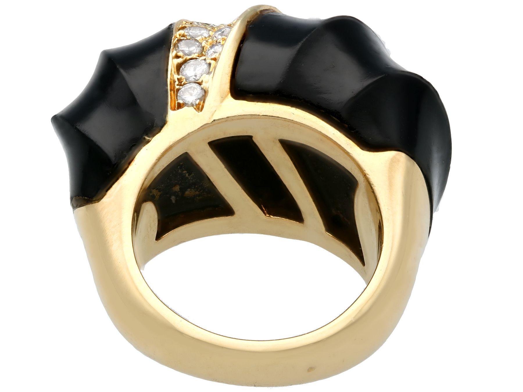Women's or Men's Onyx and 1.06 Carat Diamond Yellow Gold Cocktail Ring For Sale