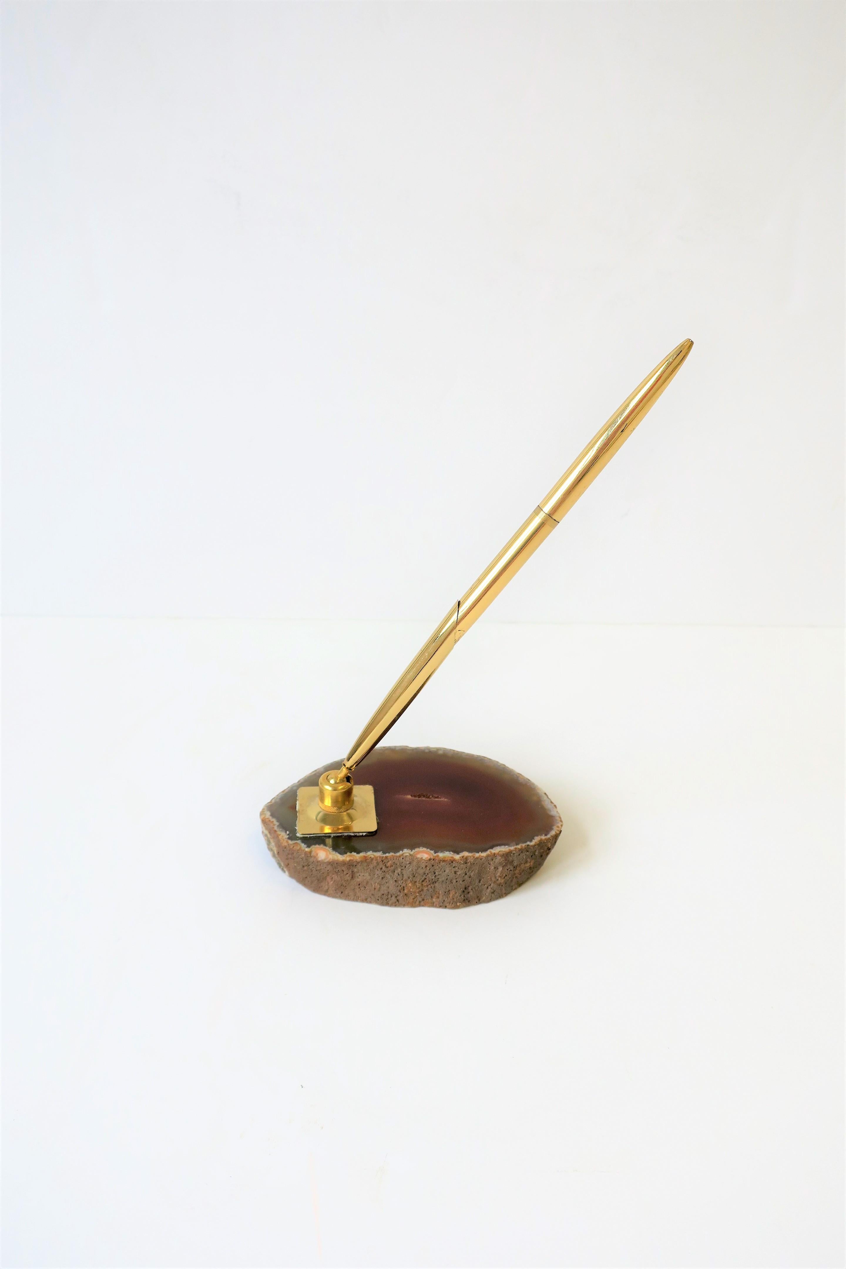 Modern Agate Onyx and Brass Desk Pen Holder, circa 1970s For Sale