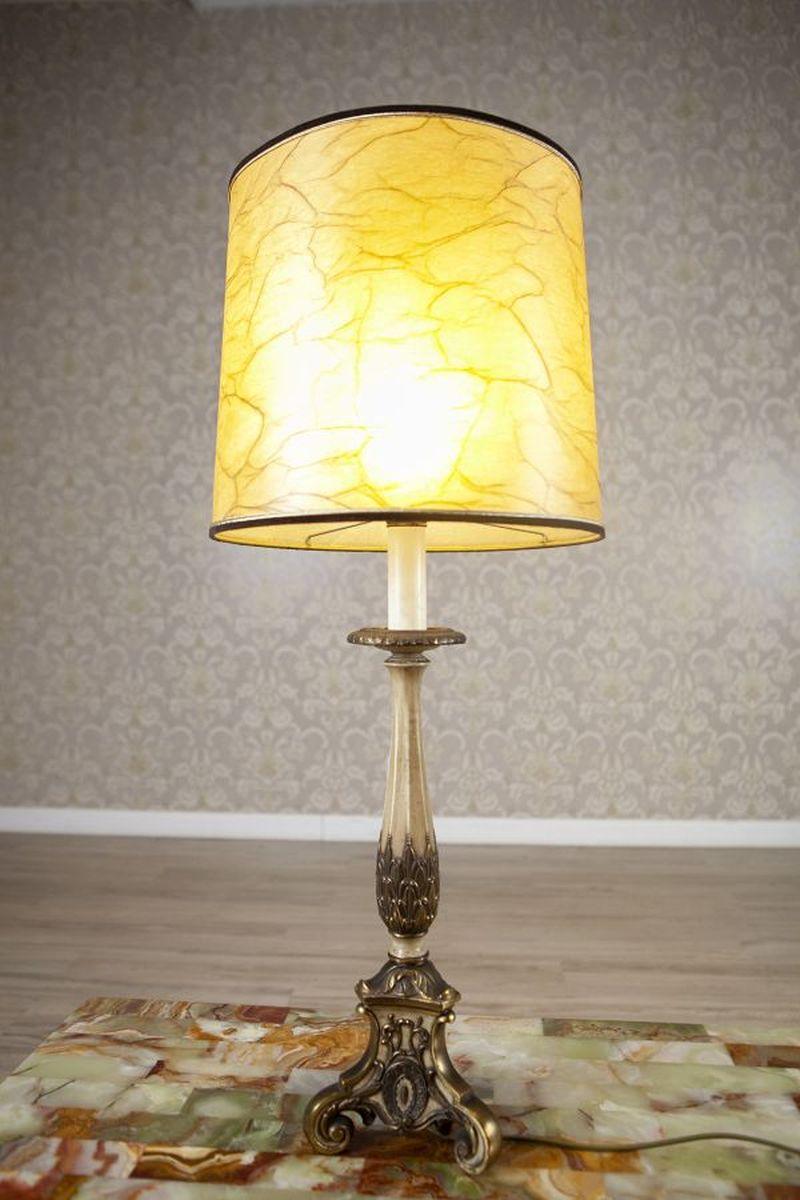 Belga Luce notturna in onice e ottone della fine del XX secolo in vendita