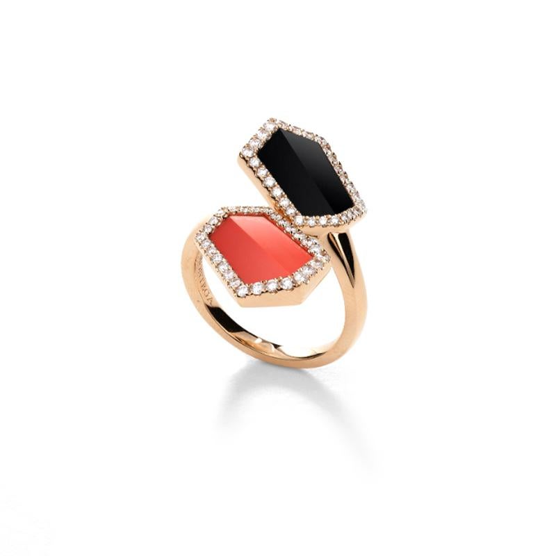 Ring in 18kt pink gold set with diamonds, onyx and 2 coral