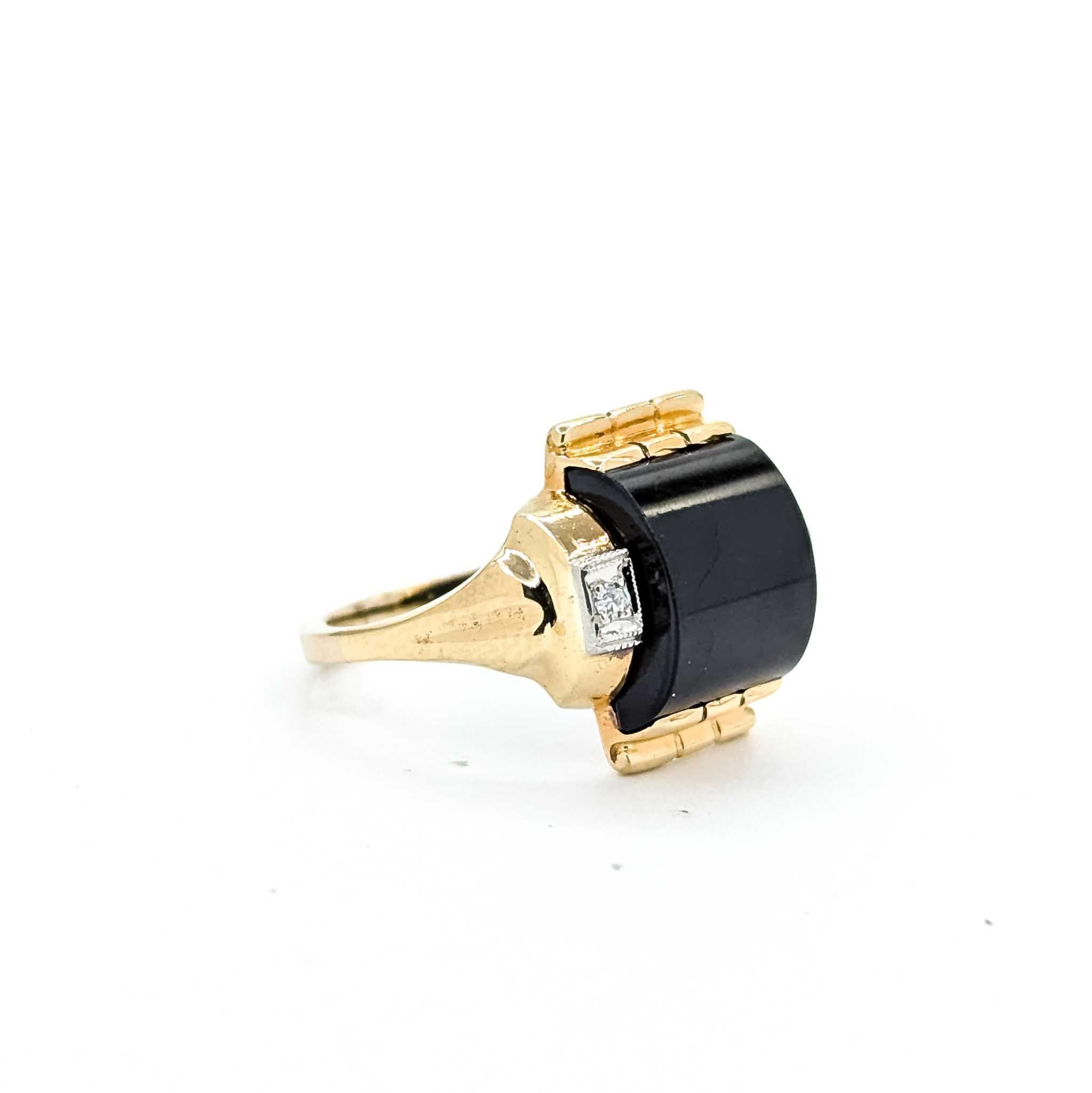 Anello in oro 10k con onice e diamanti in vendita 1