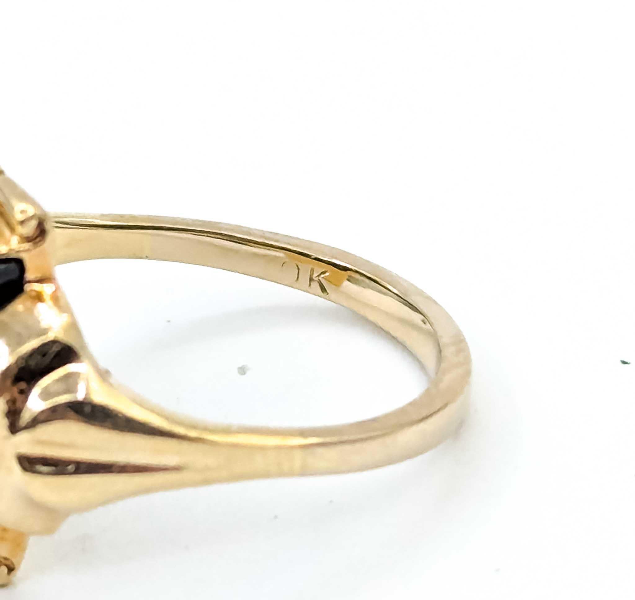Anello in oro 10k con onice e diamanti in vendita 2