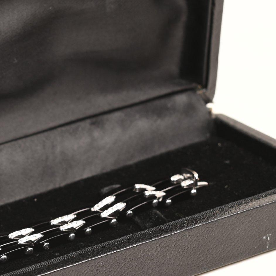 Bracciale Brick con onice e diamanti (circa 1,70 carati), oro bianco In condizioni ottime in vendita a New York, NY