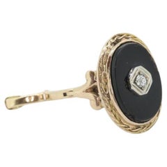 Onyx and Diamond Ring. Art Deco Onyx Bezel. 14k Gold Arthritic Knuckle Fit ring.