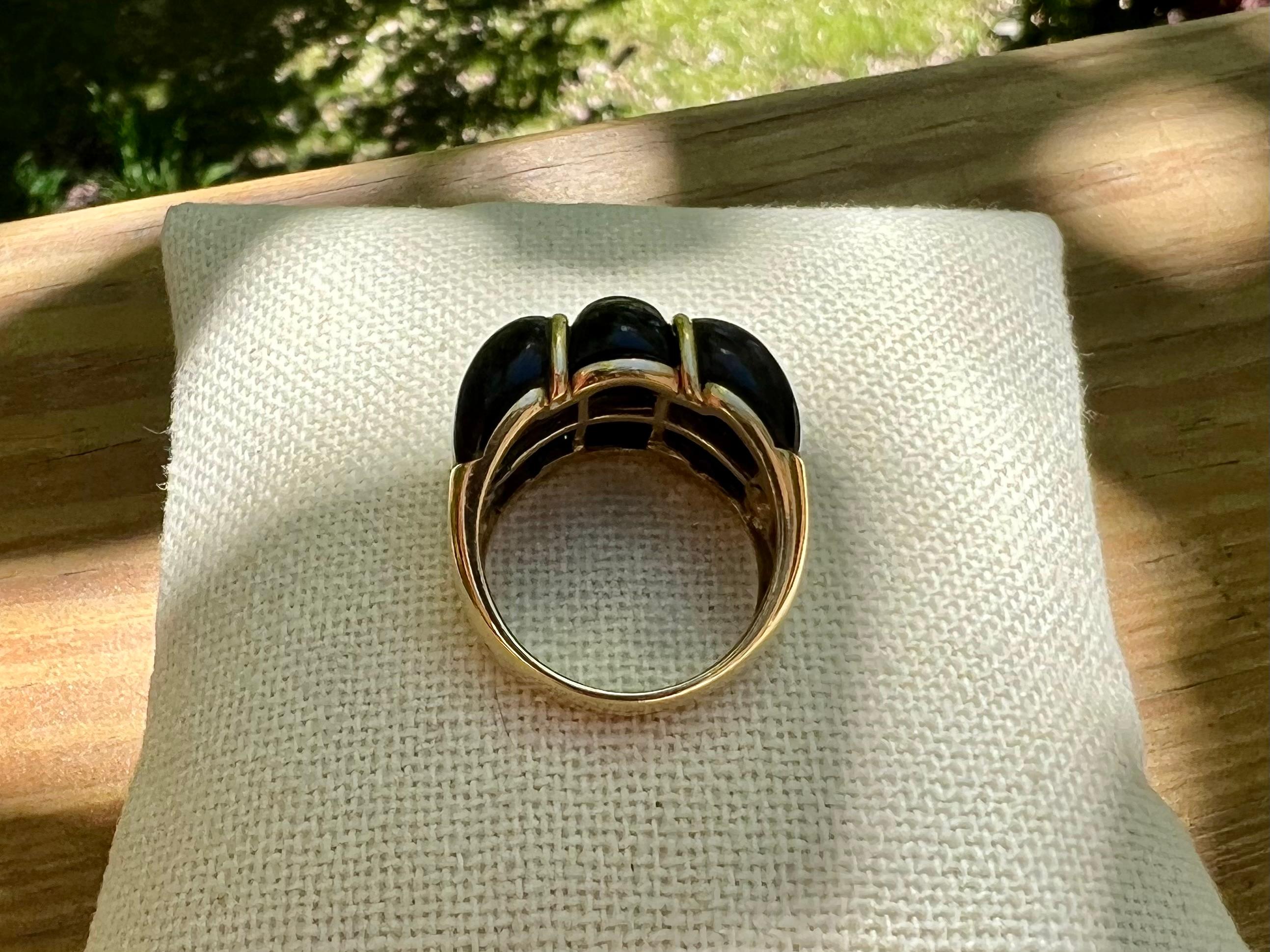 Round Cut Onyx and Diamond Ring in 18 Karat Gold For Sale